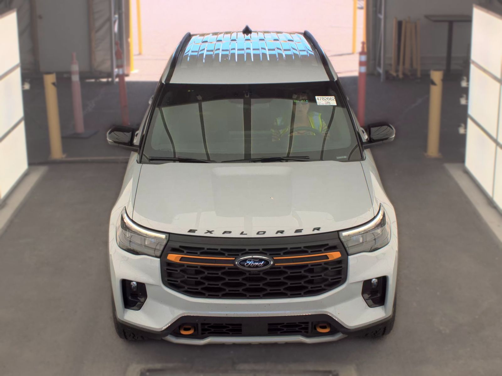 FORD EXPLORER - 3