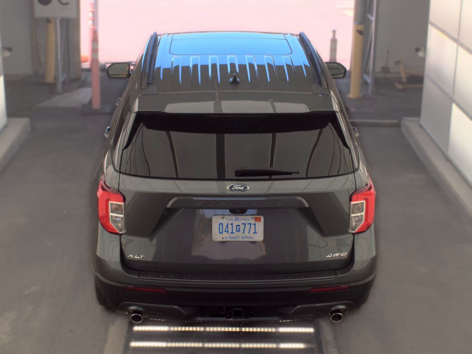 FORD EXPLORER - 7