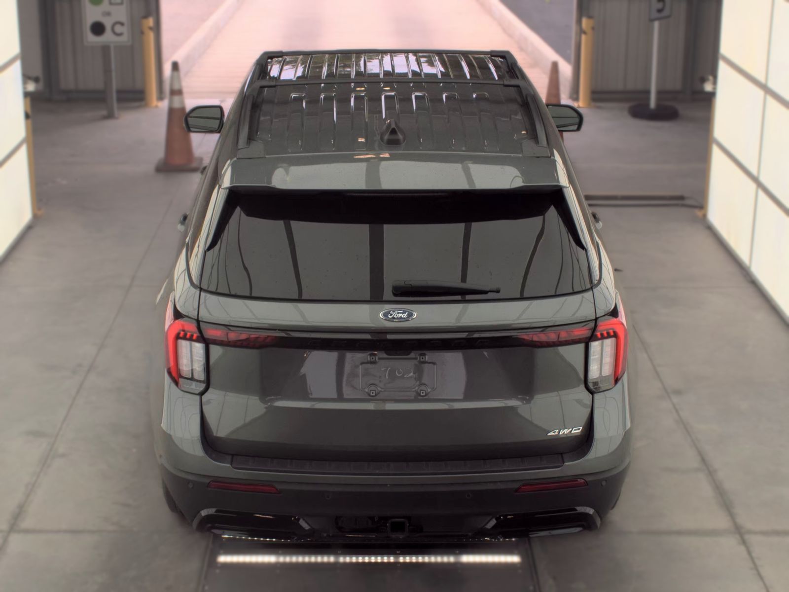FORD EXPLORER - 7