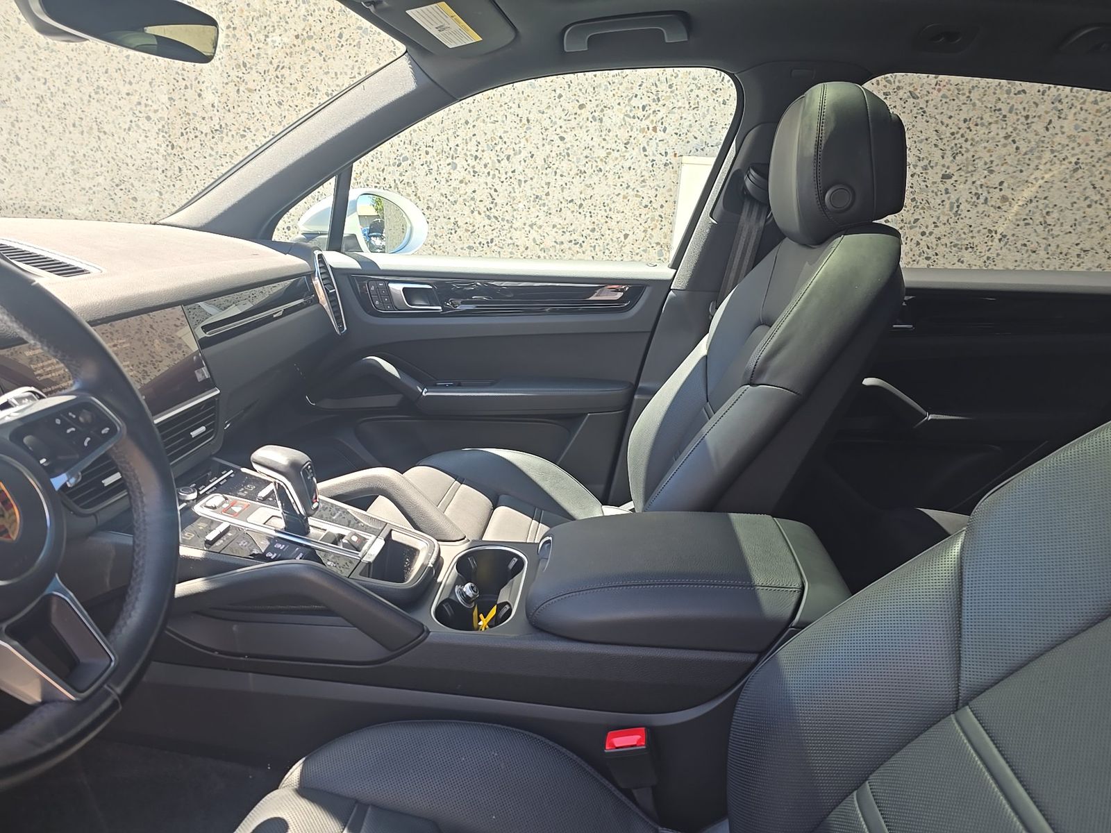 PORSCHE CAYENNE - 8