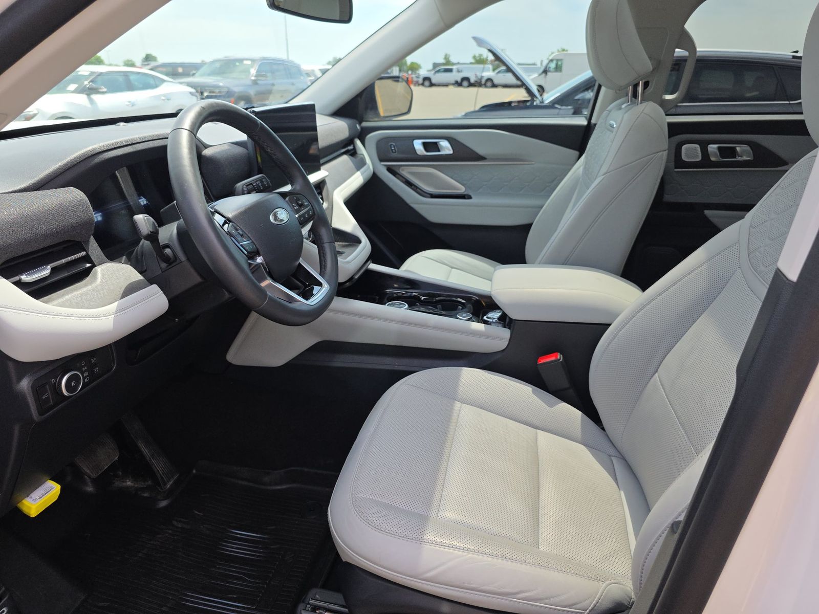 FORD EXPLORER - 1
