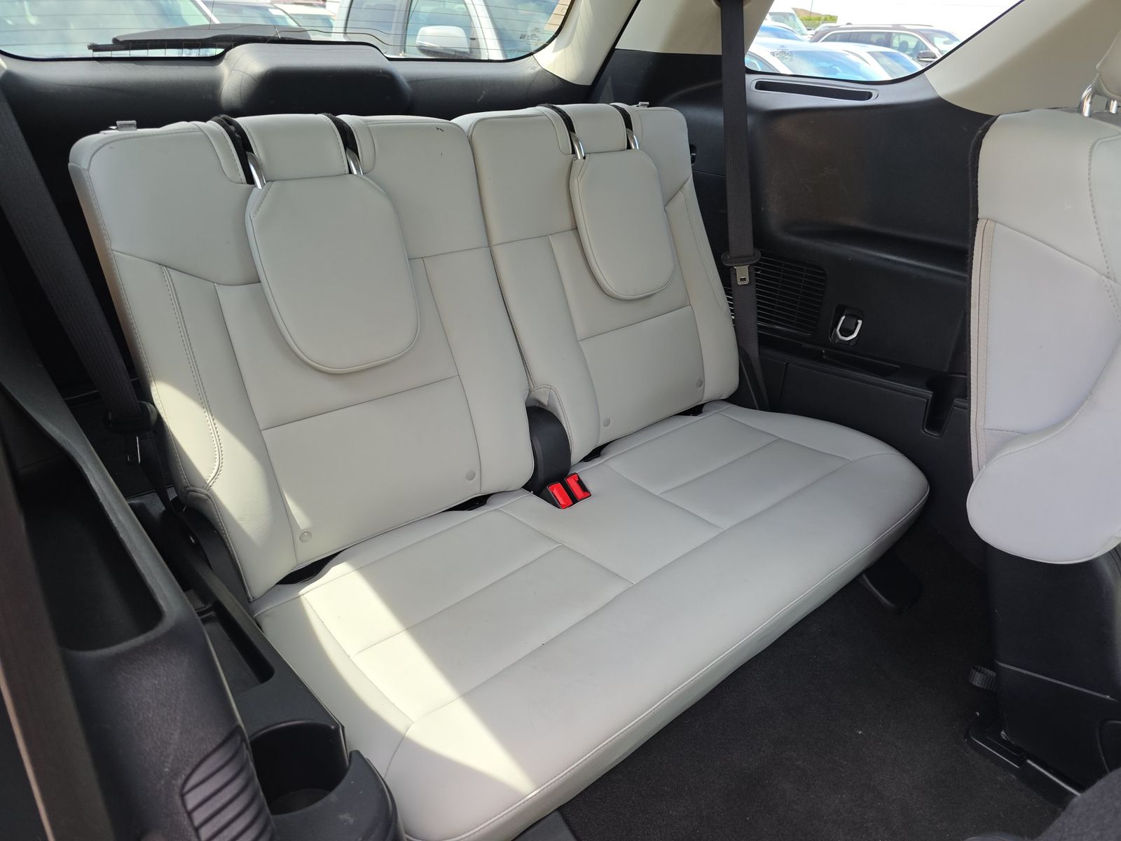 FORD EXPLORER - 9