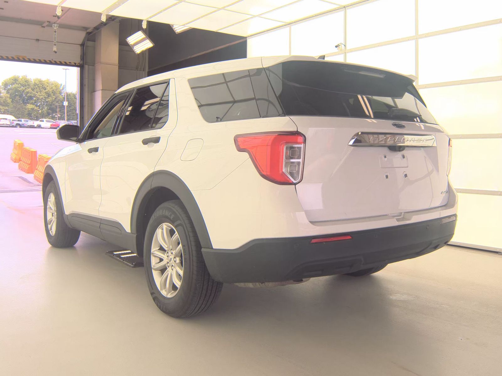 FORD EXPLORER - 7