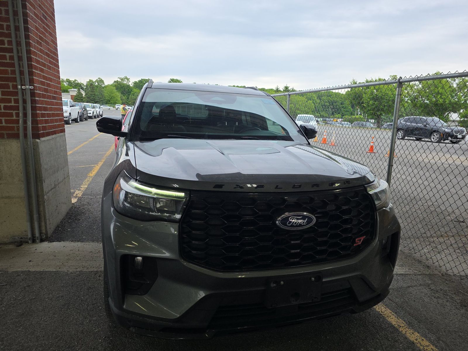 FORD EXPLORER - 3