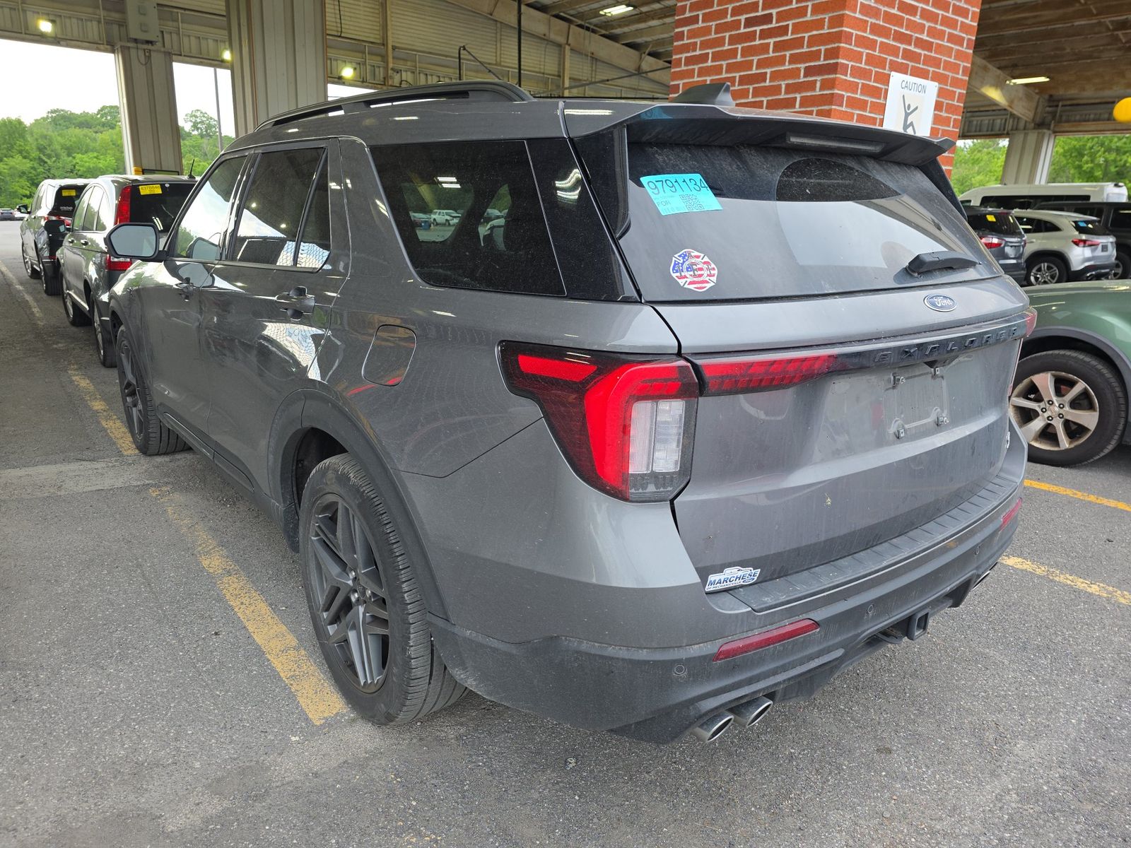 FORD EXPLORER - 7