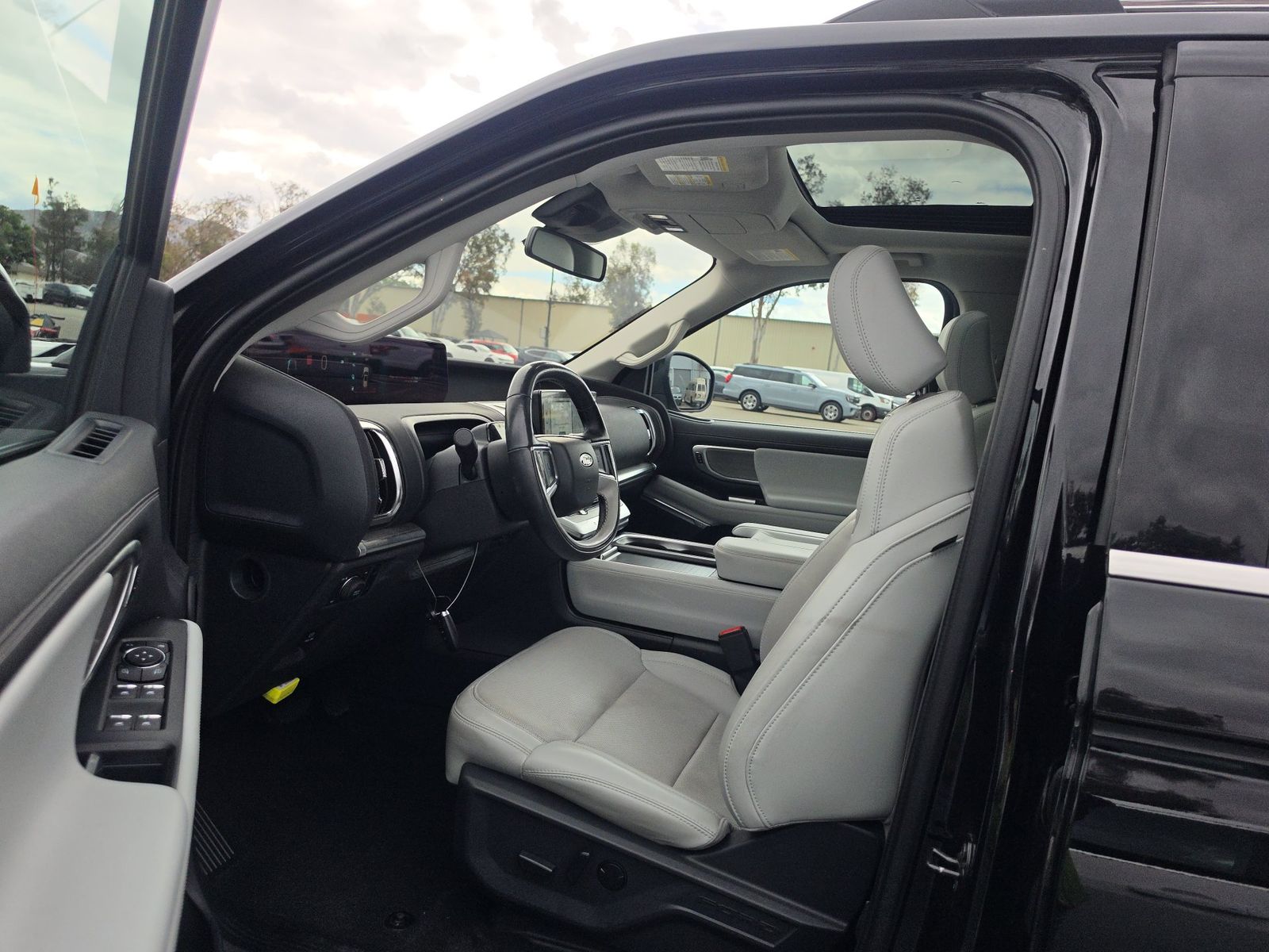 FORD EXPEDITION - 8