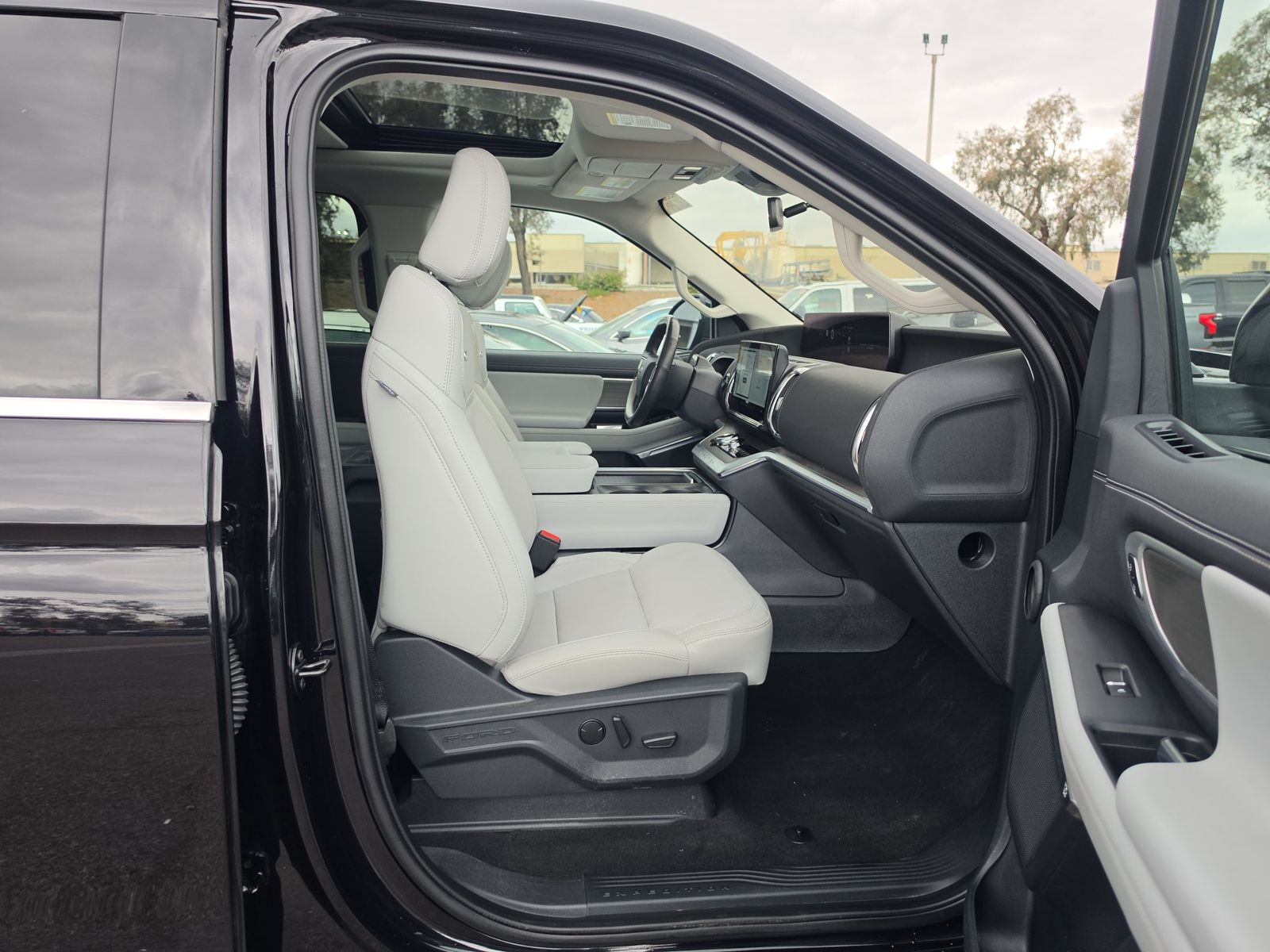 FORD EXPEDITION - 9