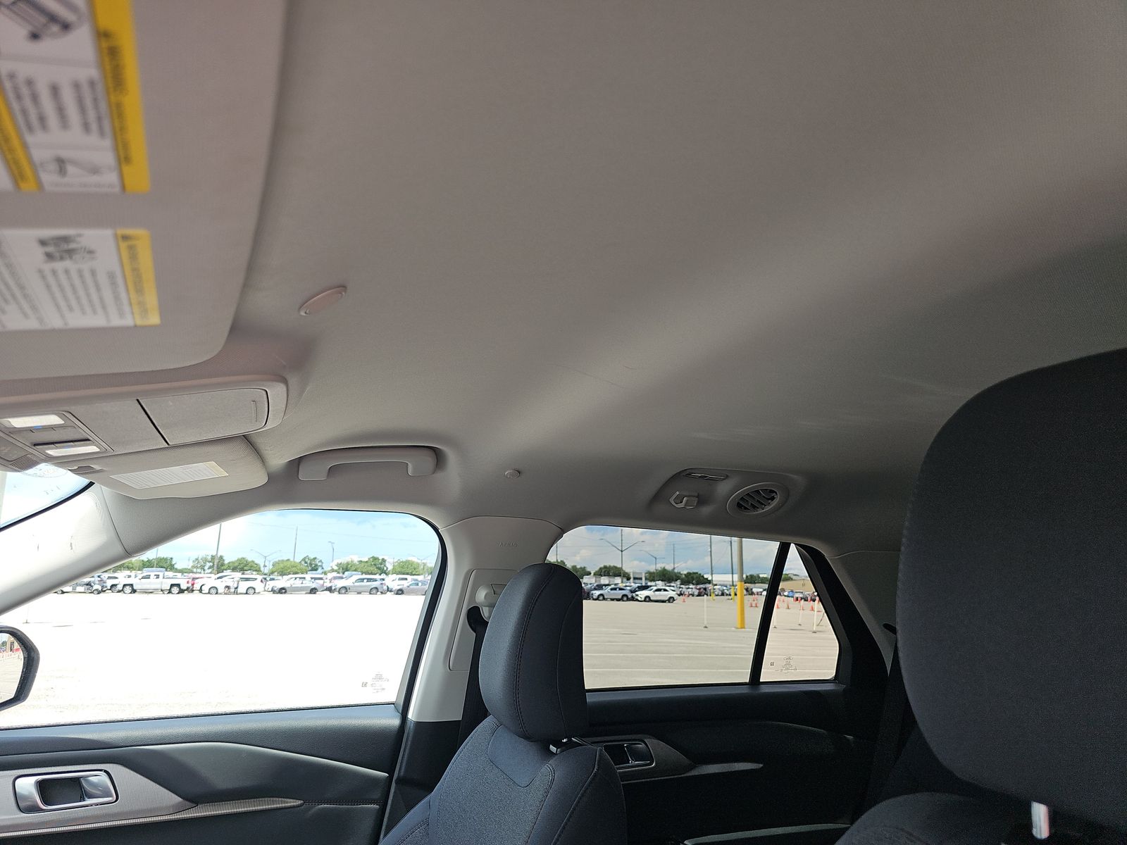 2025 Ford Explorer Active RWD