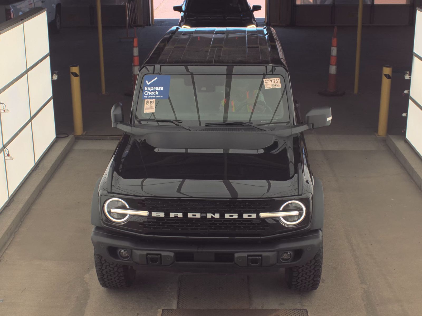 FORD BRONCO - 3