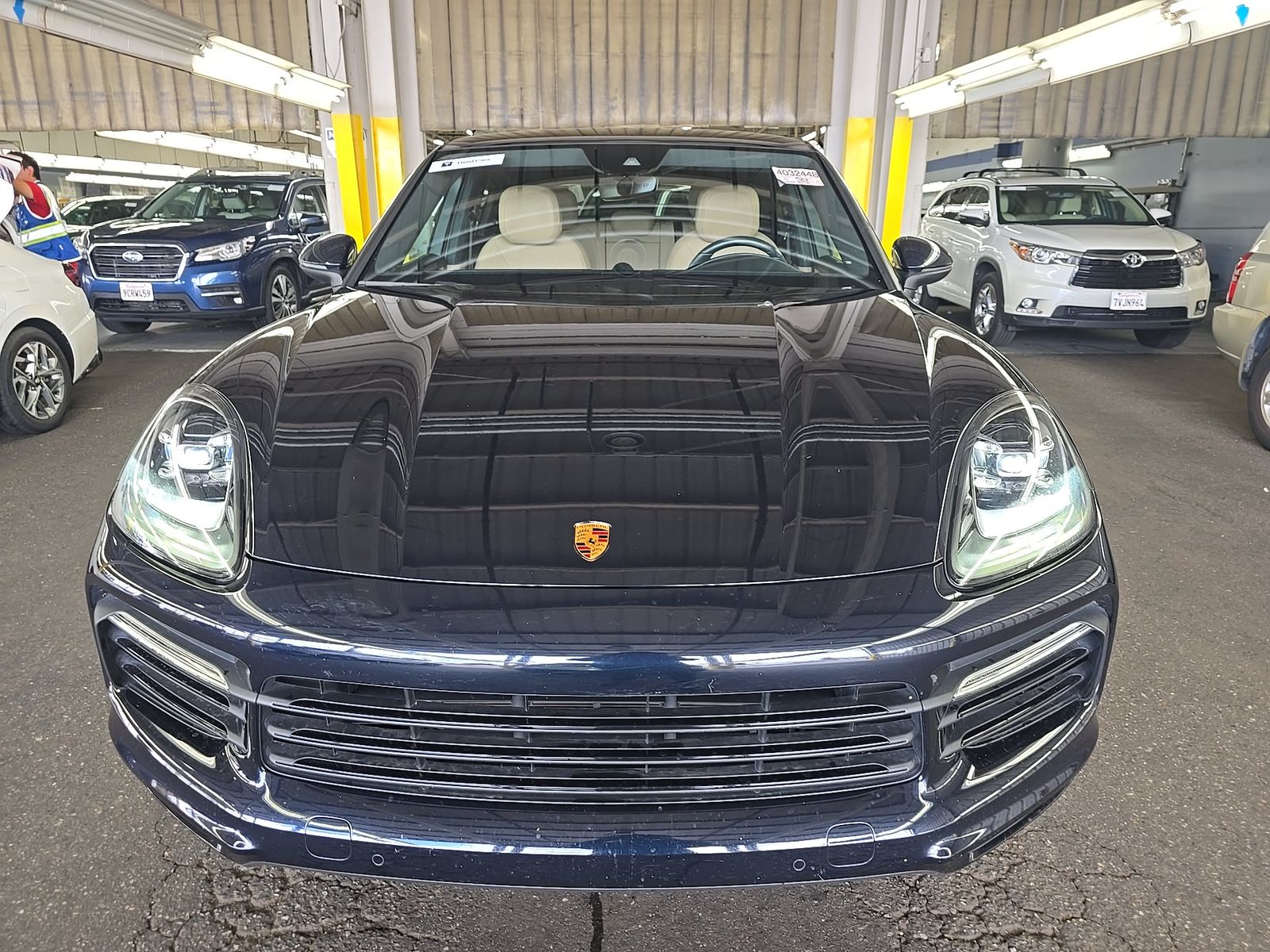 PORSCHE CAYENNE - 3