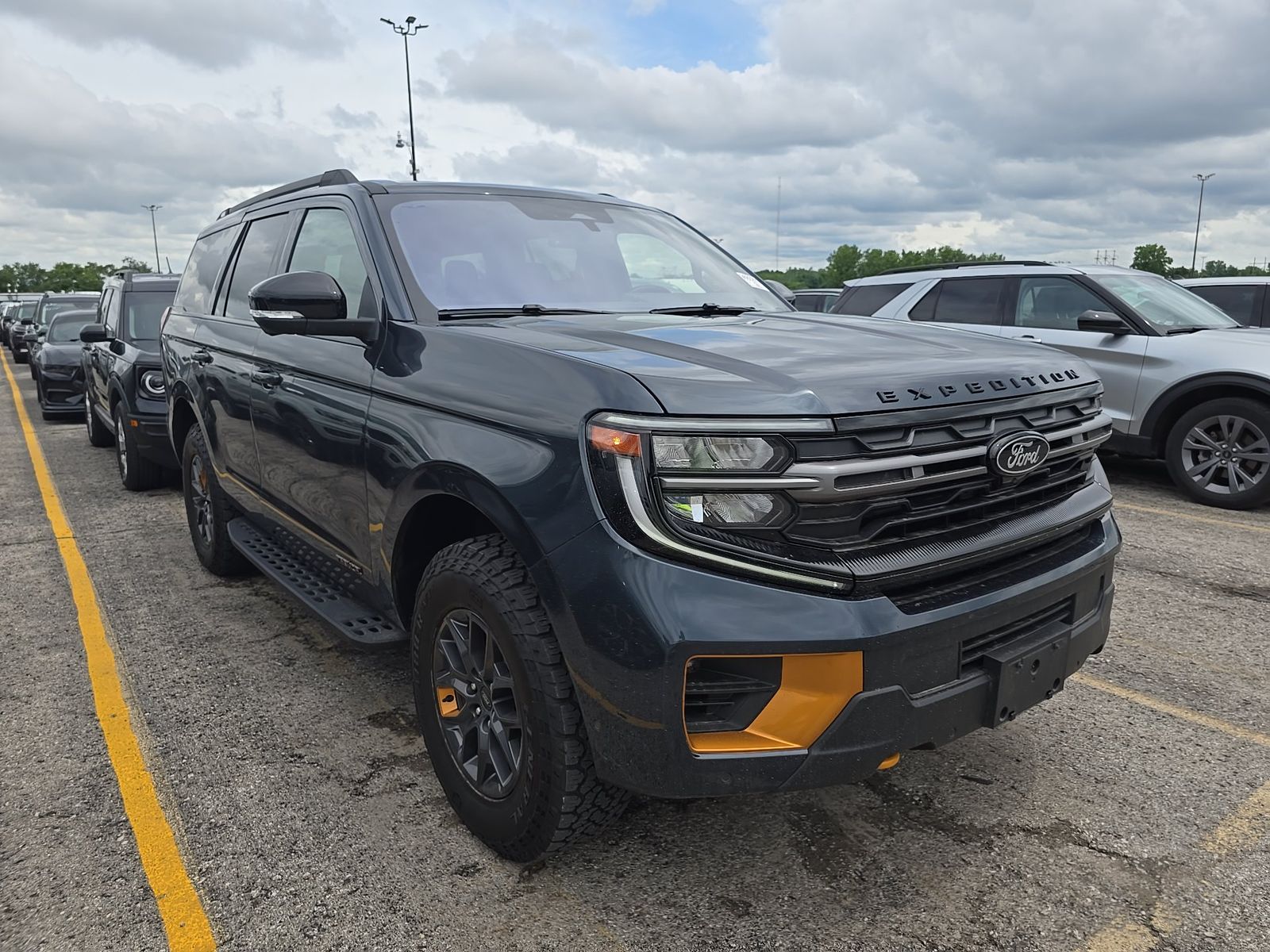 FORD EXPEDITION - 4