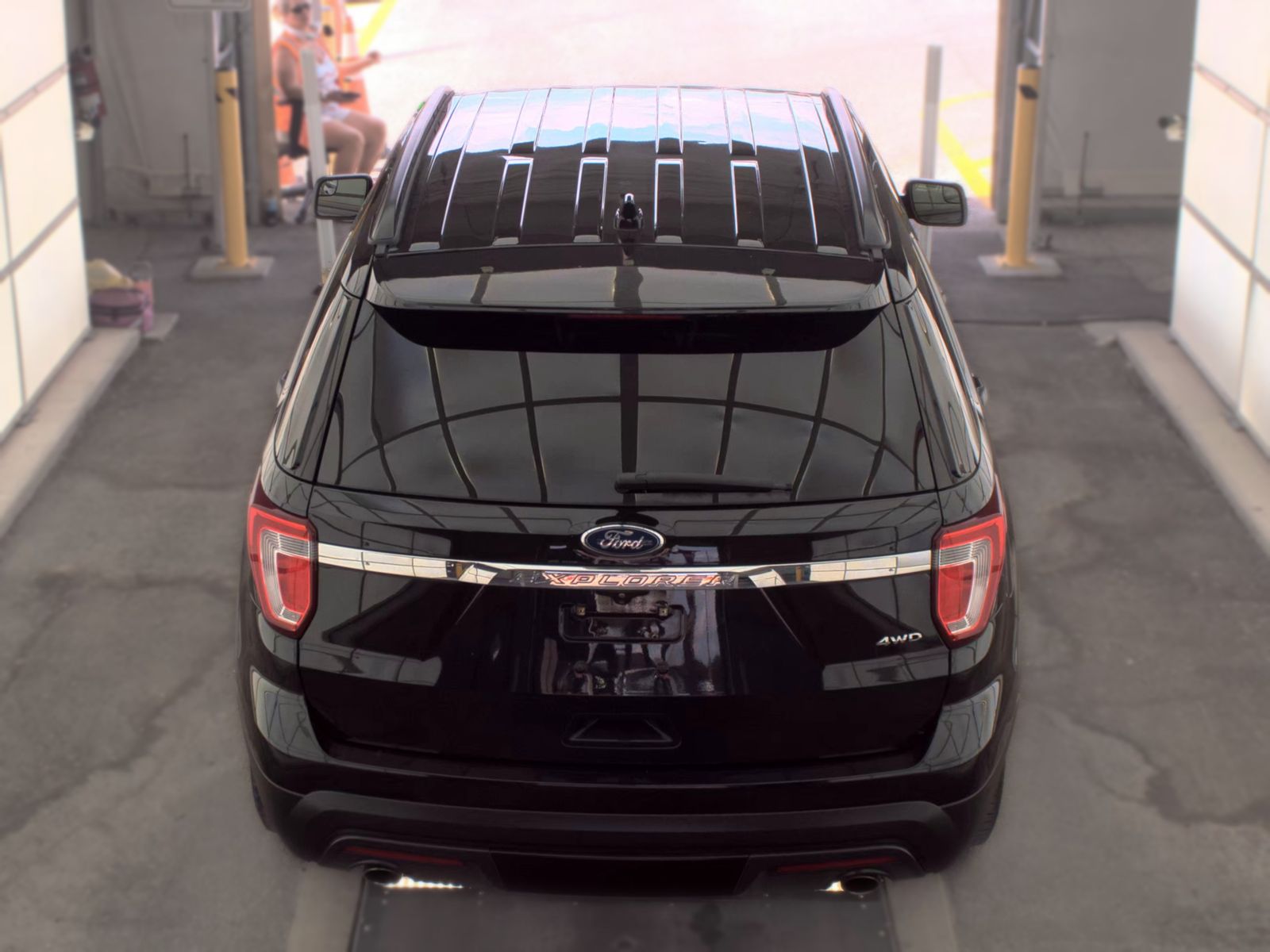 FORD EXPLORER - 7