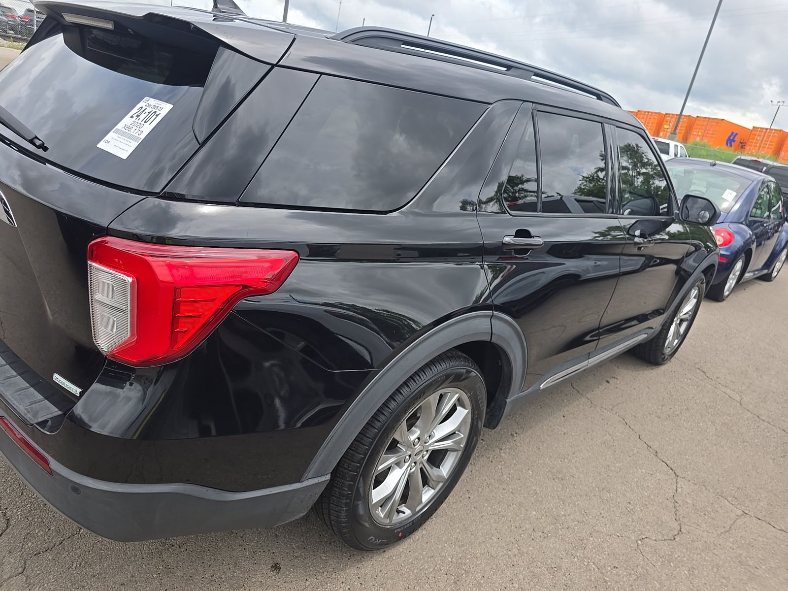 FORD EXPLORER - 5