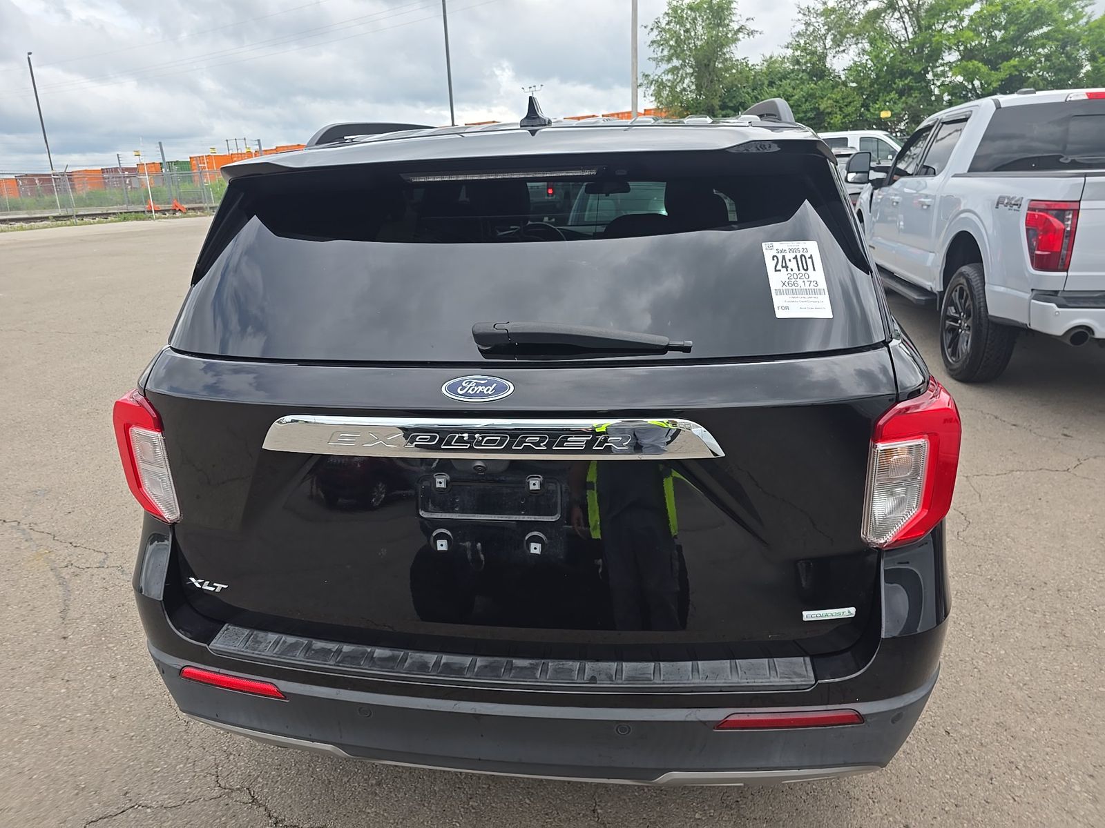 FORD EXPLORER - 6