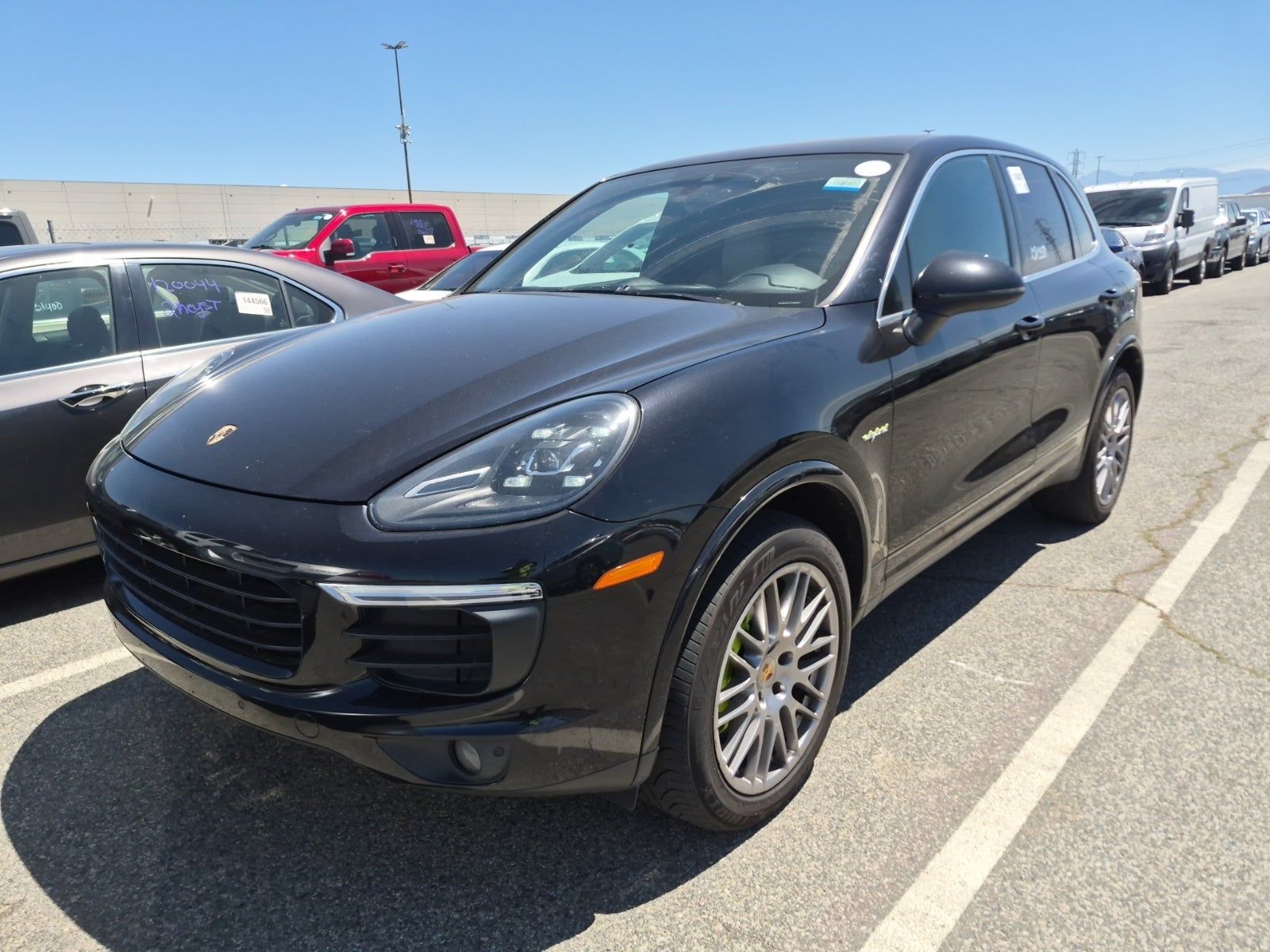 PORSCHE CAYENNE - 1