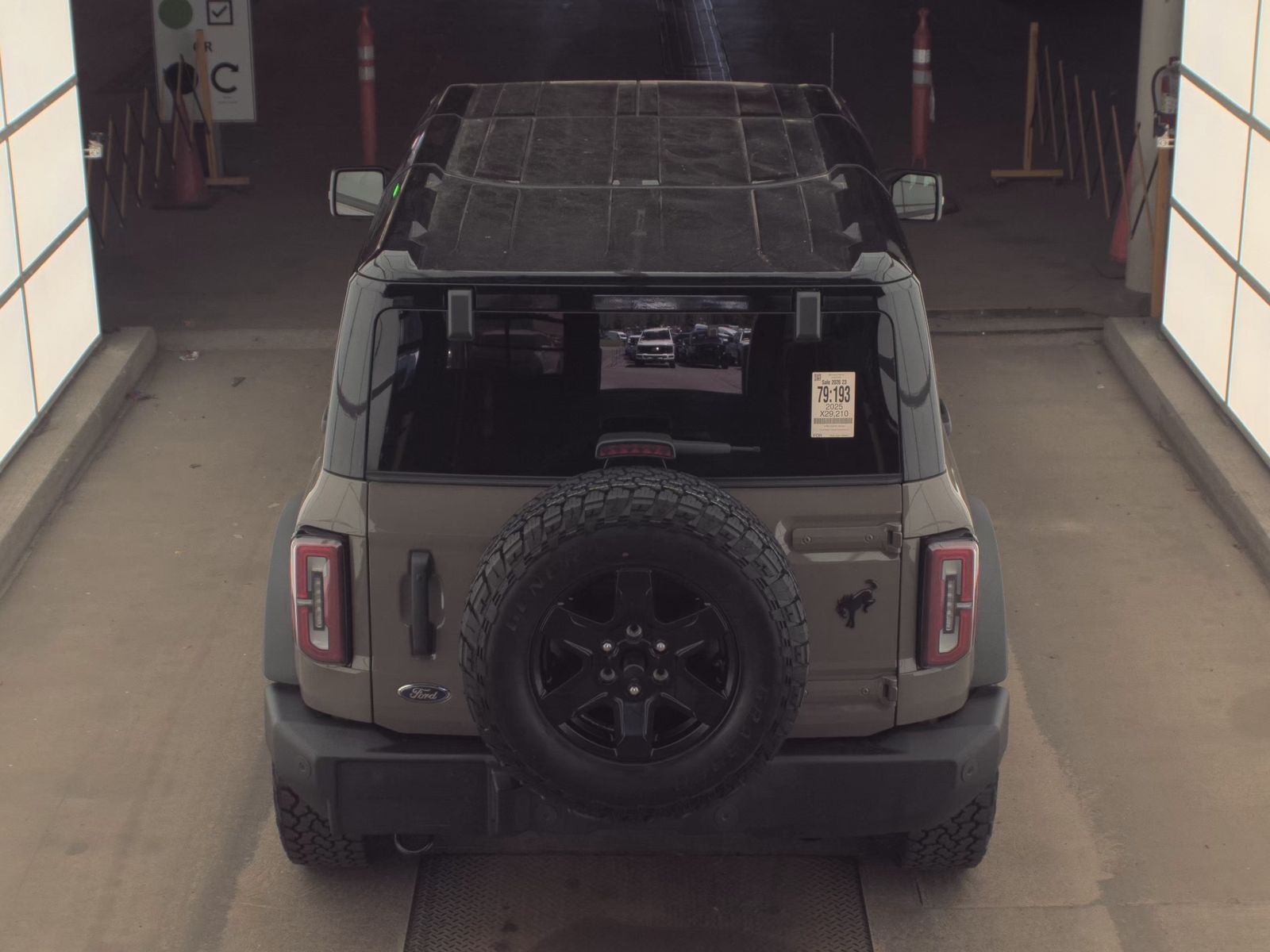 FORD BRONCO - 7