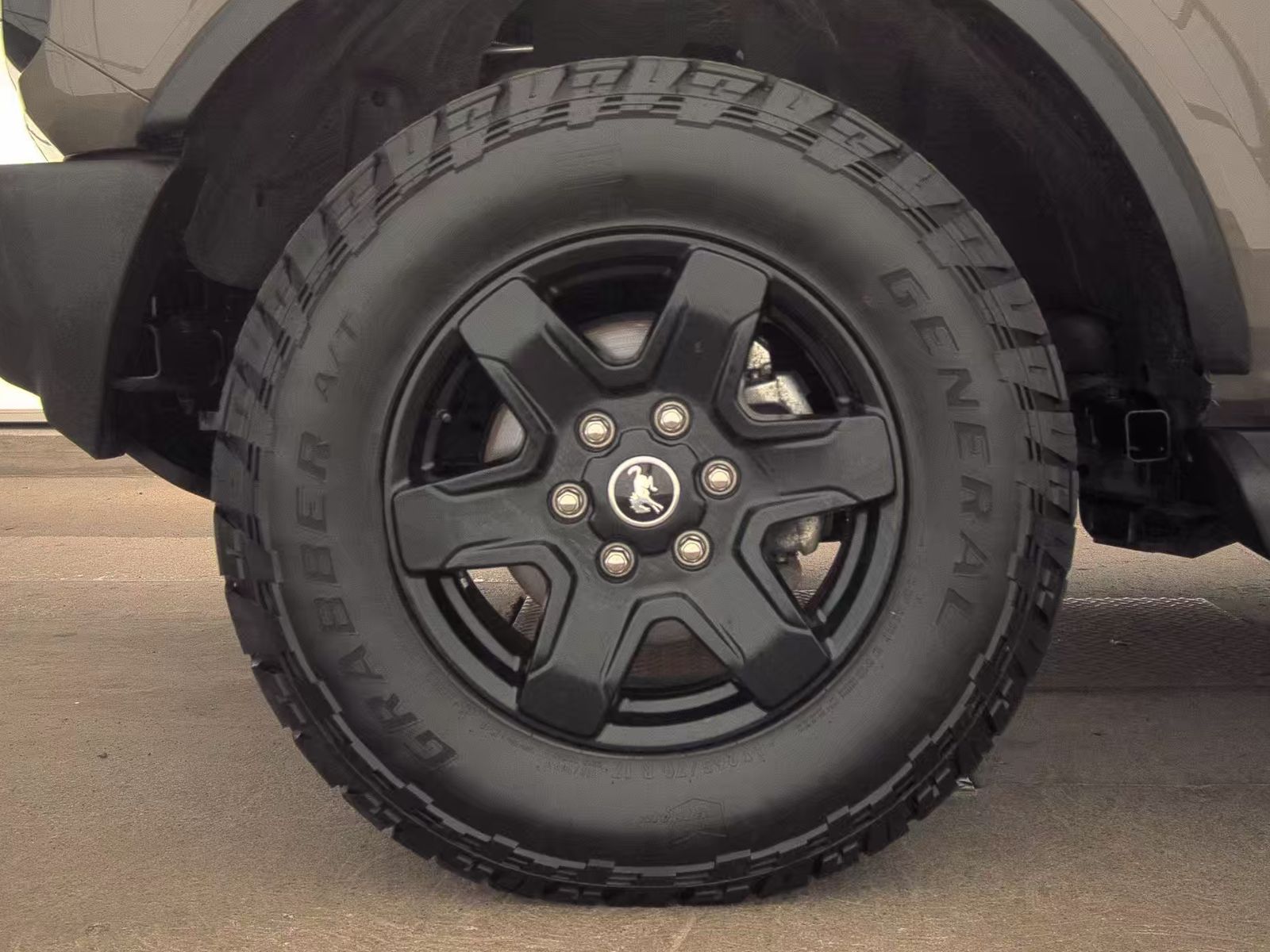FORD BRONCO - 10