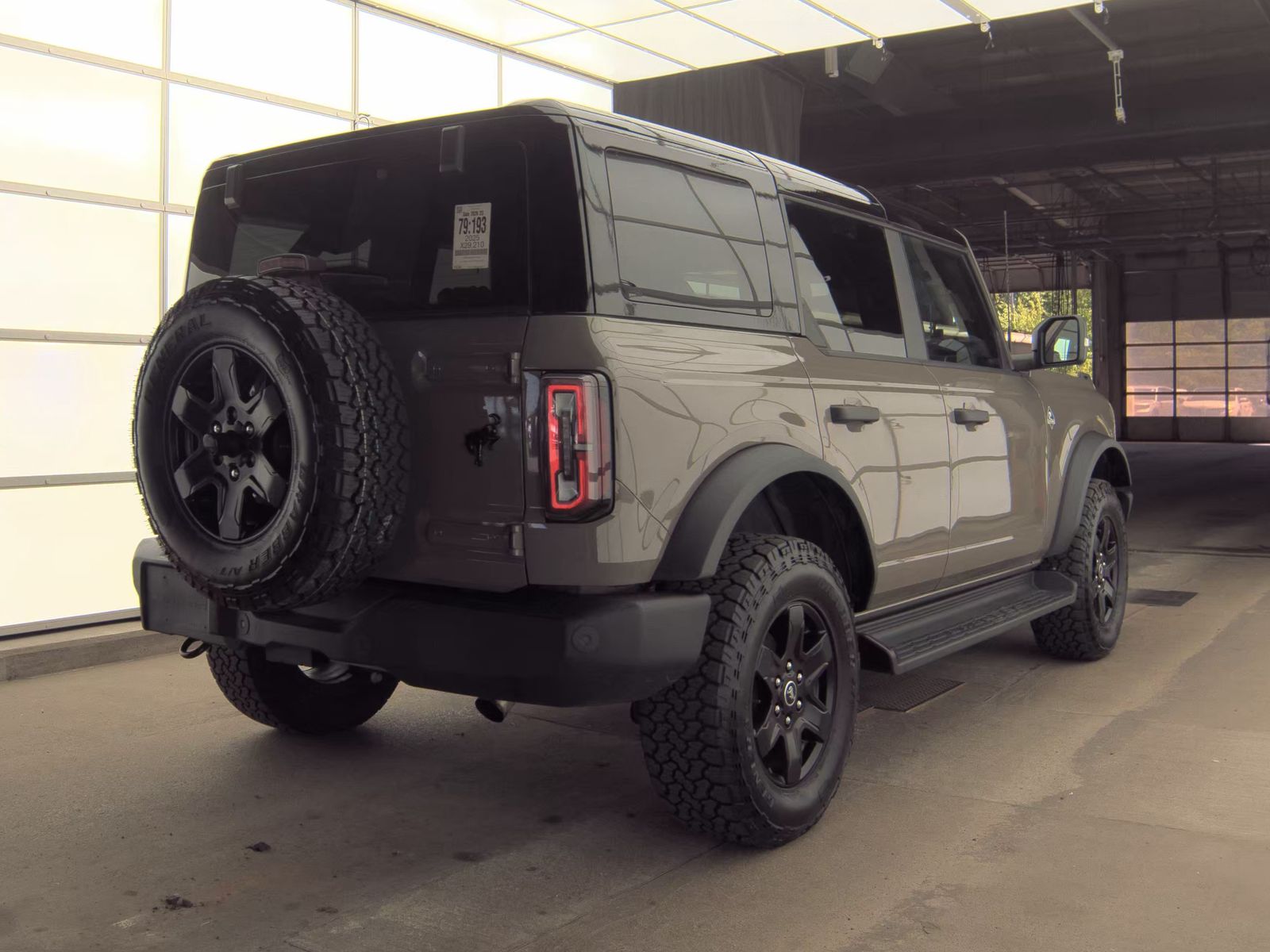 FORD BRONCO - 6