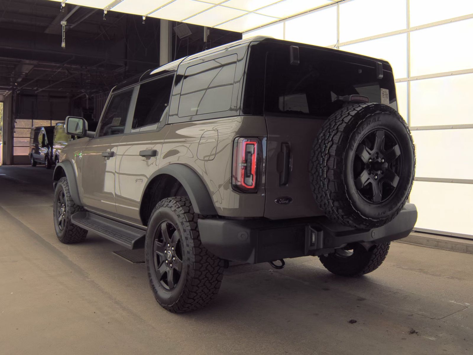 FORD BRONCO - 9