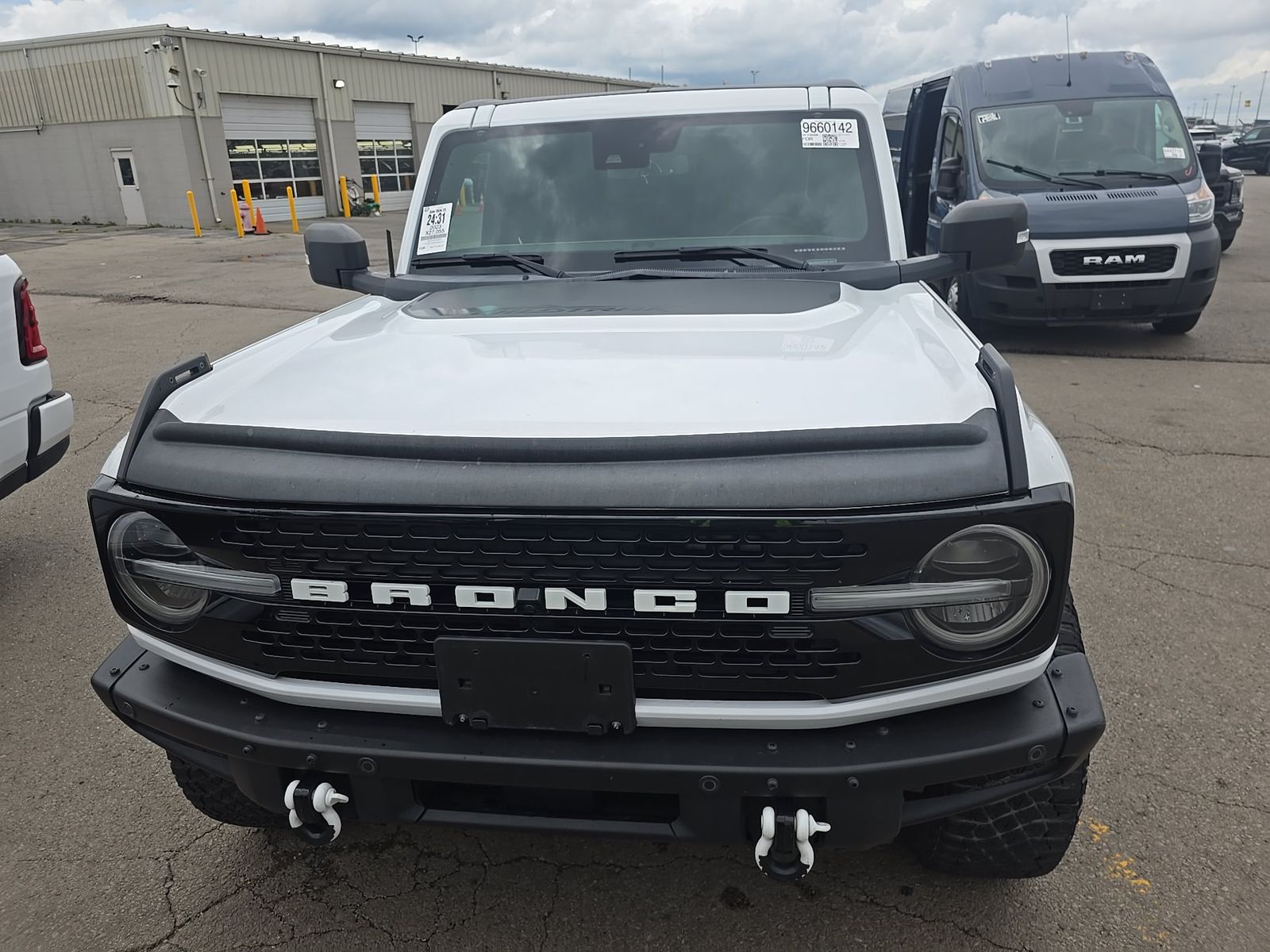 FORD BRONCO - 3