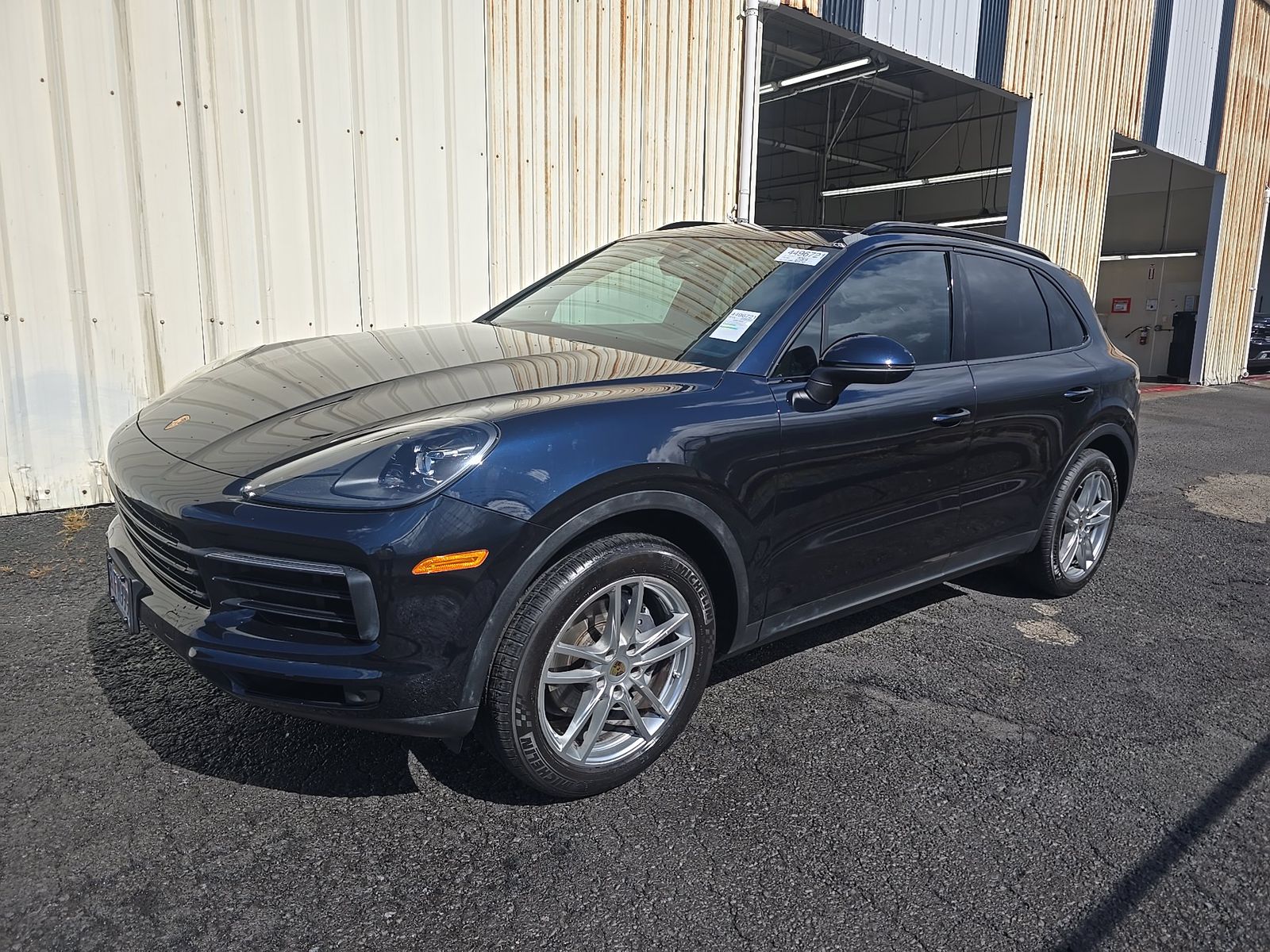 PORSCHE CAYENNE - 1