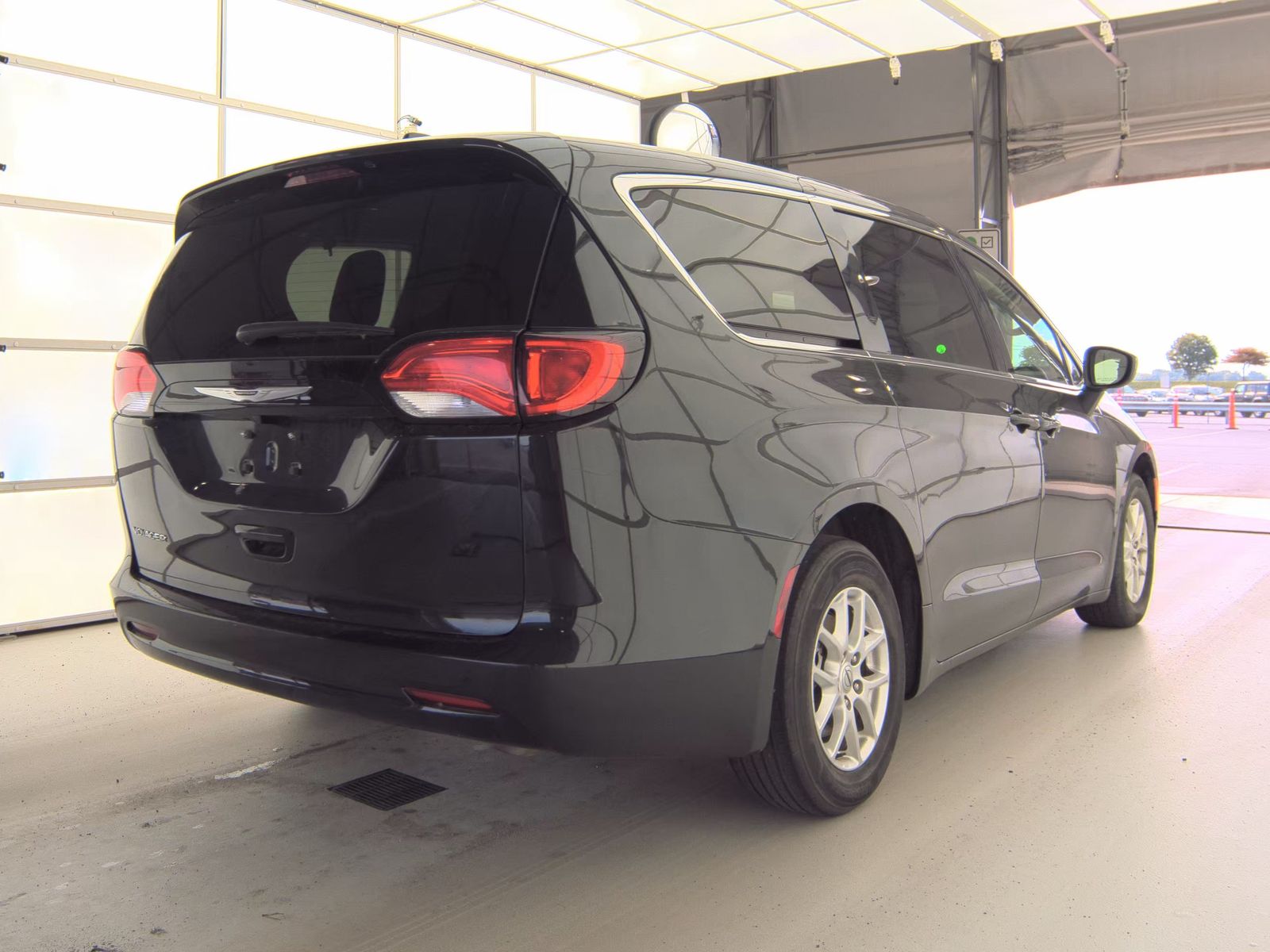 CHRYSLER VOYAGER - 5