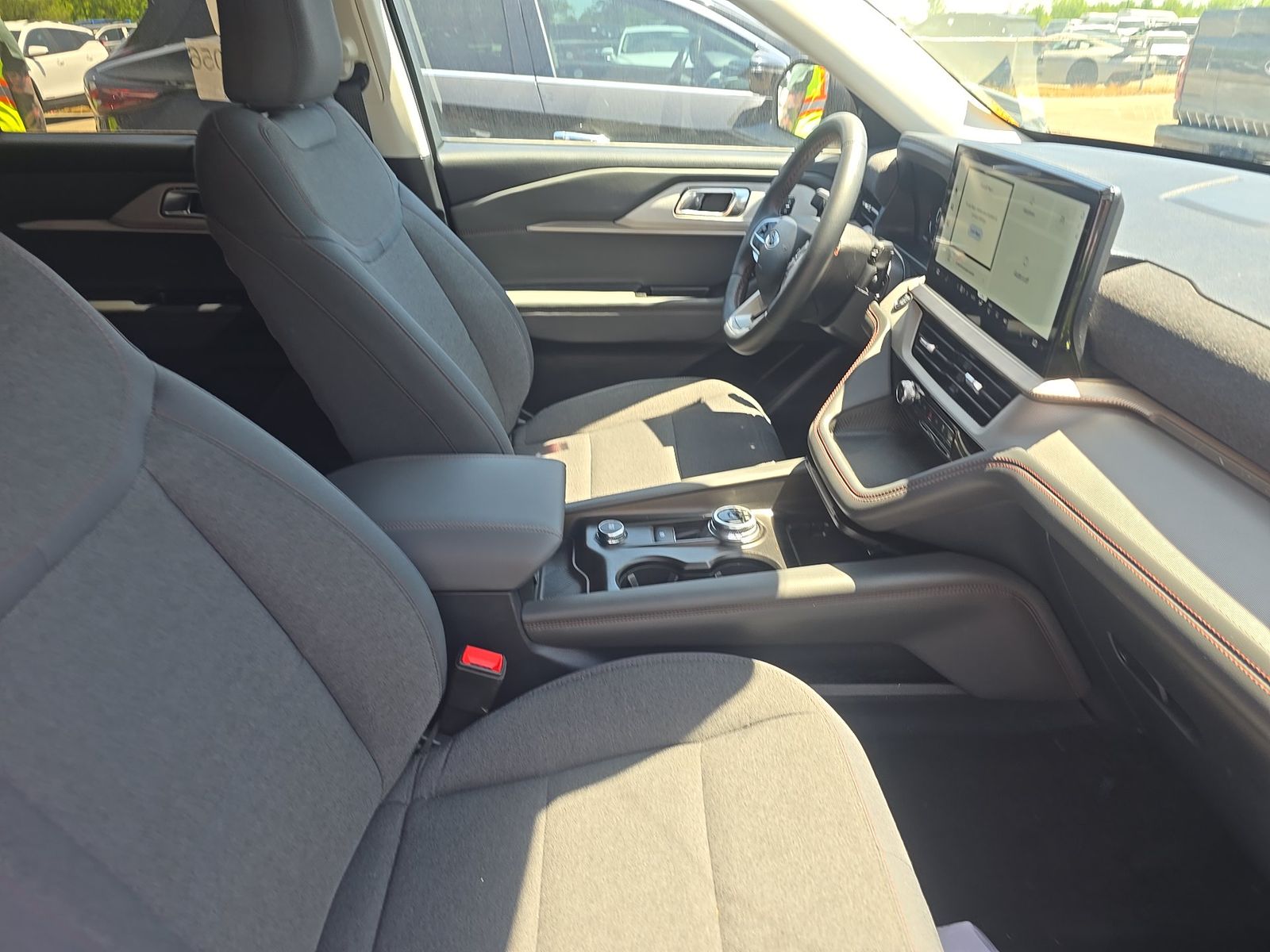 FORD EXPLORER - 9