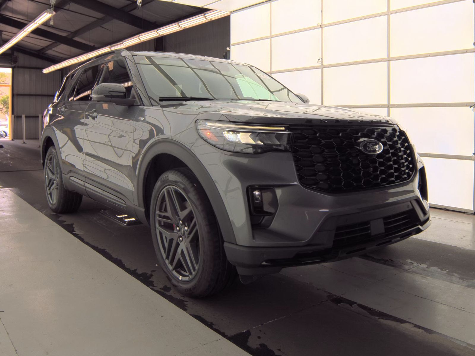 FORD EXPLORER - 5