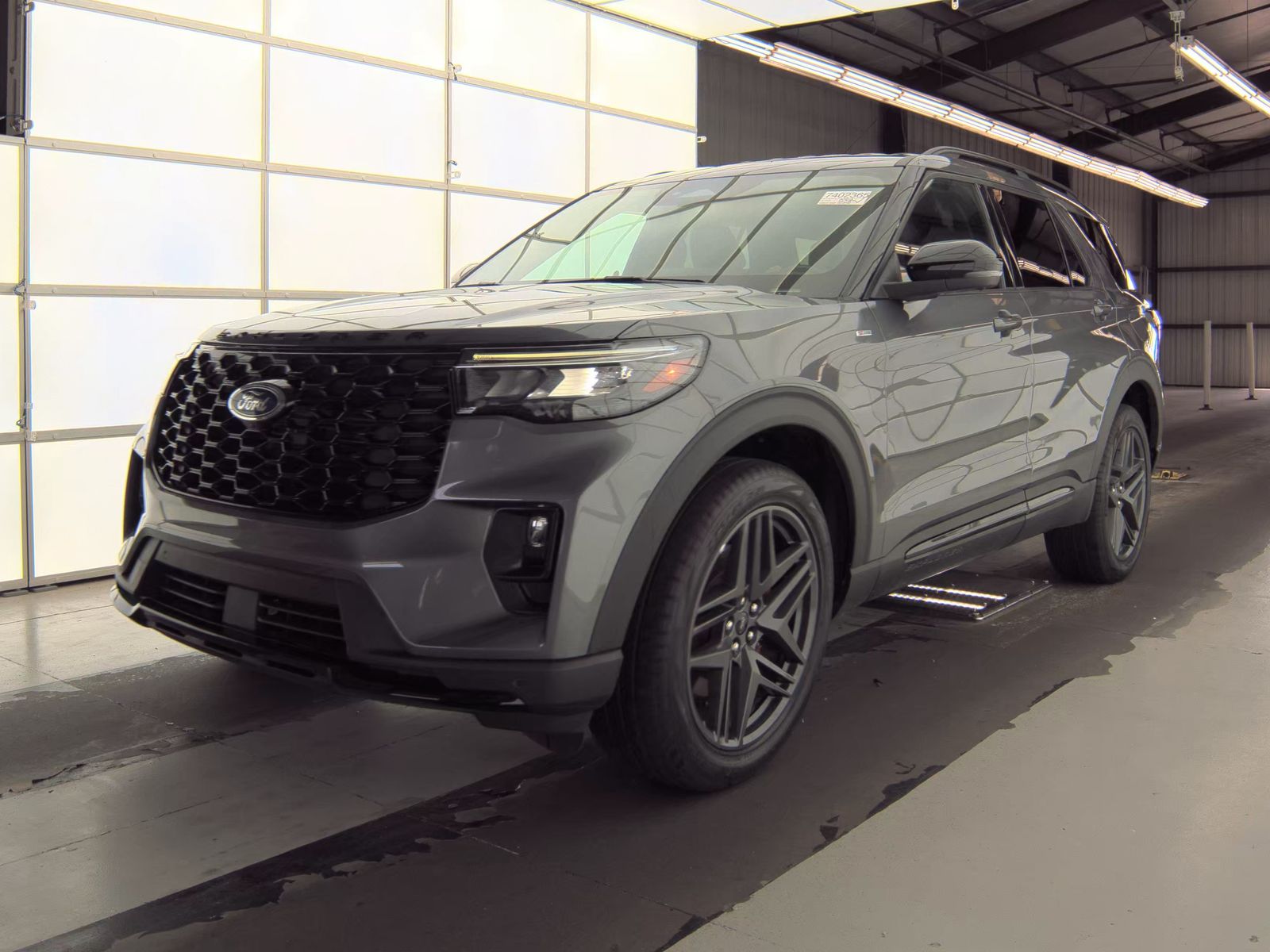 FORD EXPLORER - 1