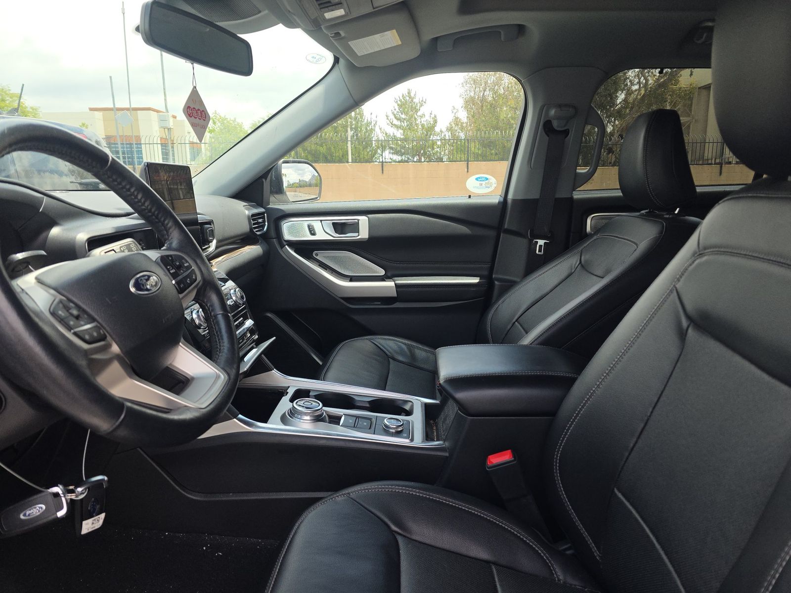 FORD EXPLORER - 8