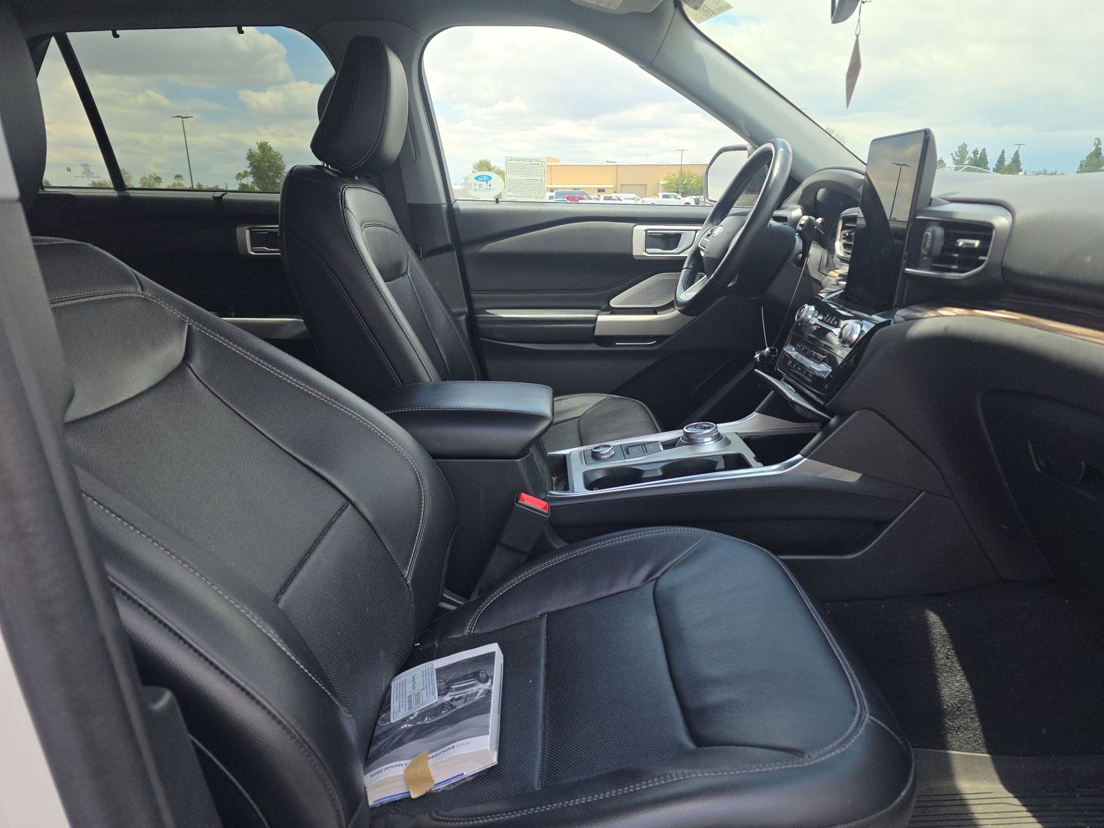 FORD EXPLORER - 9
