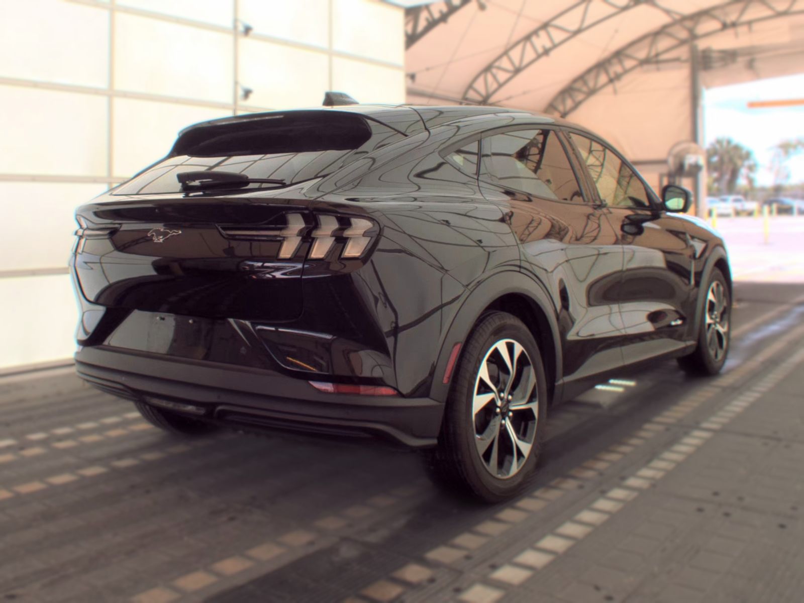FORD MUSTANG MACH-E - 6