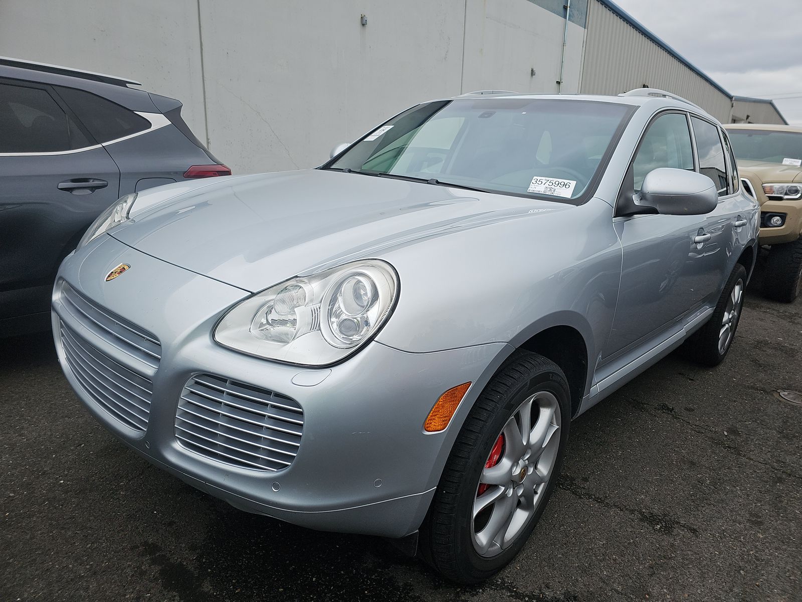PORSCHE CAYENNE - 1