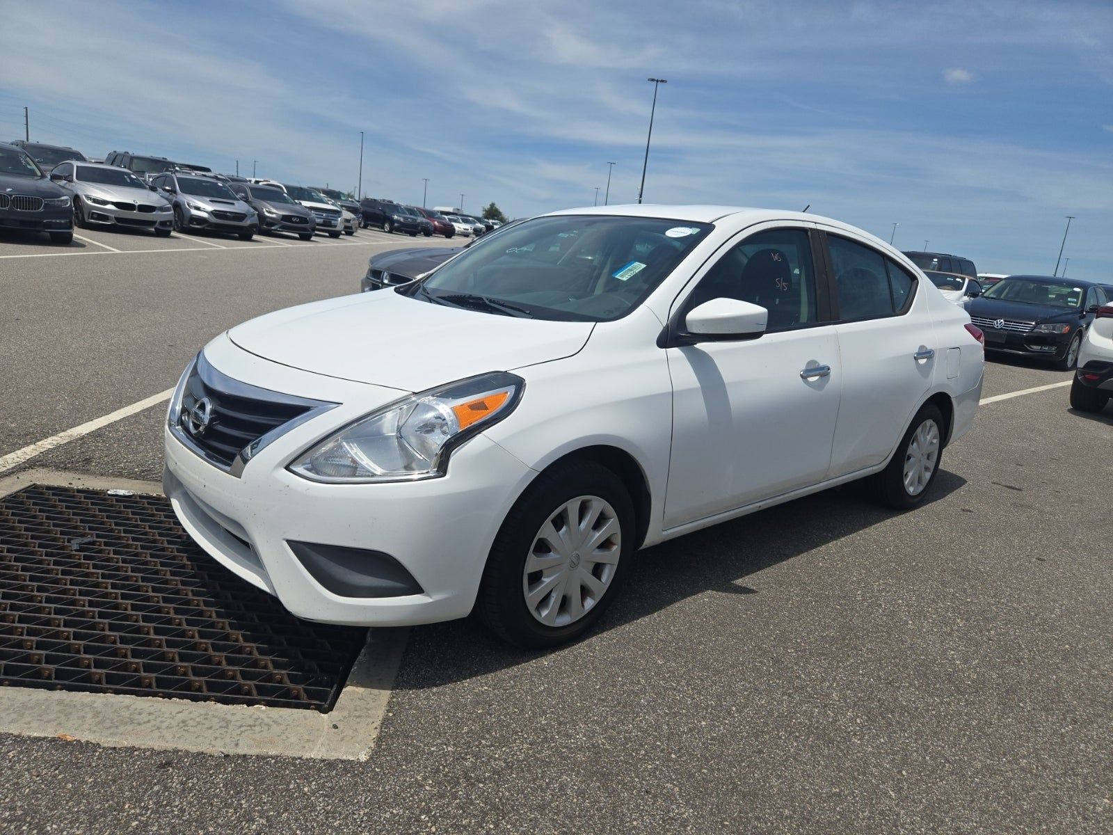 NISSAN VERSA - 1