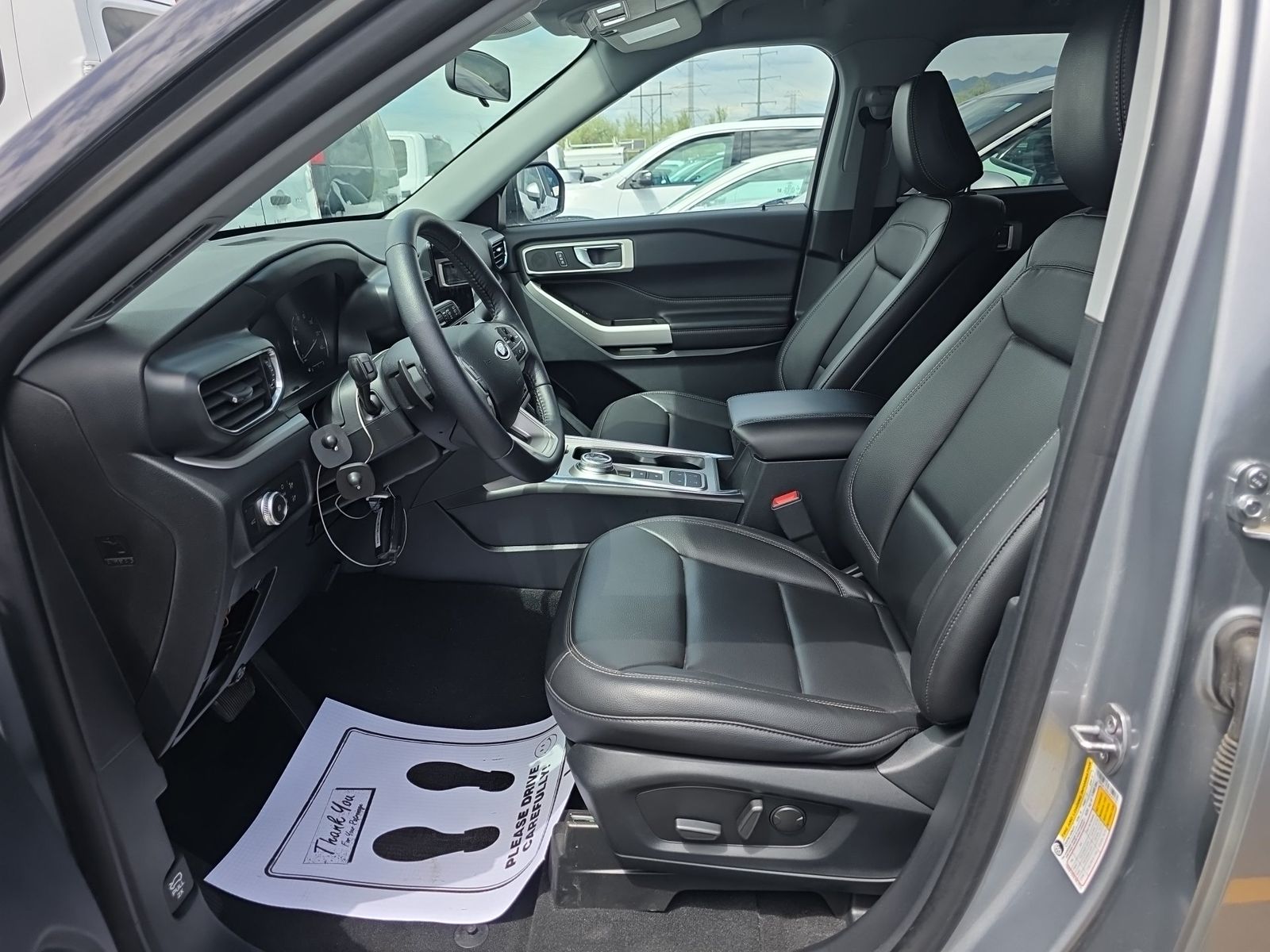FORD EXPLORER - 8
