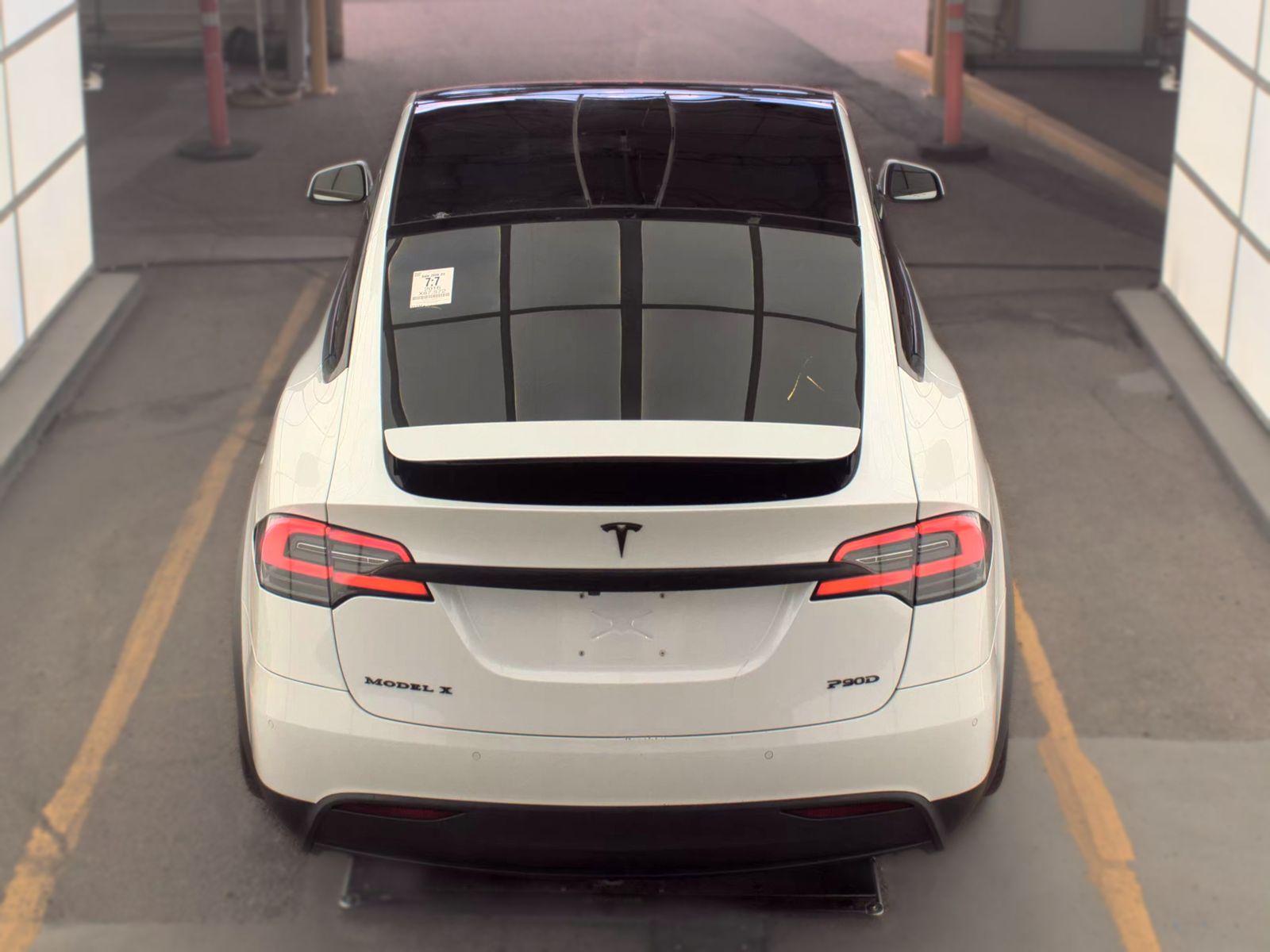 TESLA MODEL X - 7