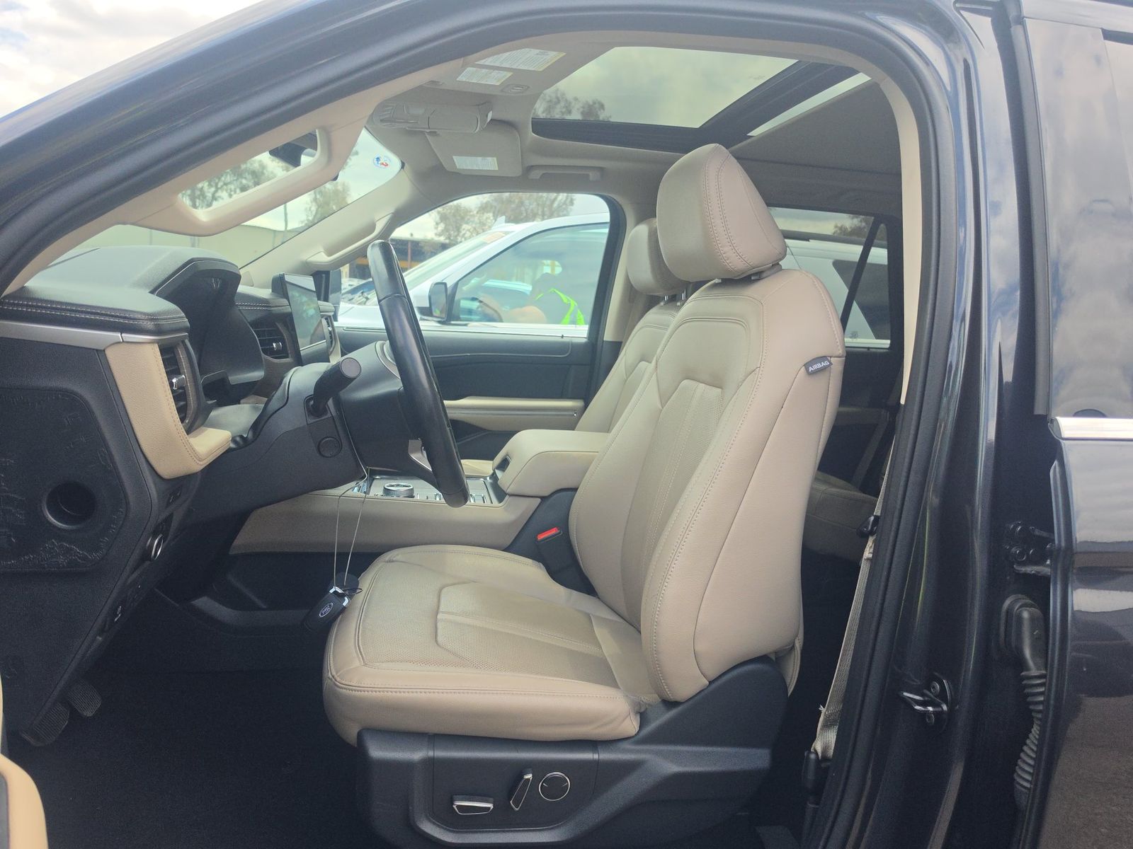 FORD EXPEDITION - 8