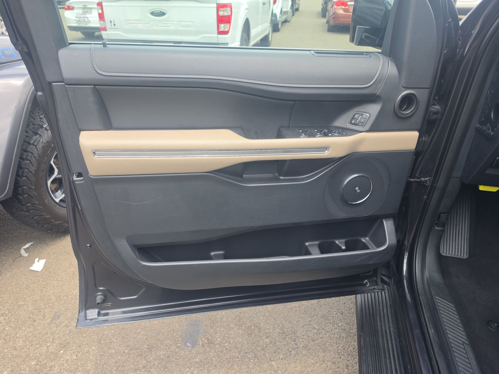 FORD EXPEDITION - 10