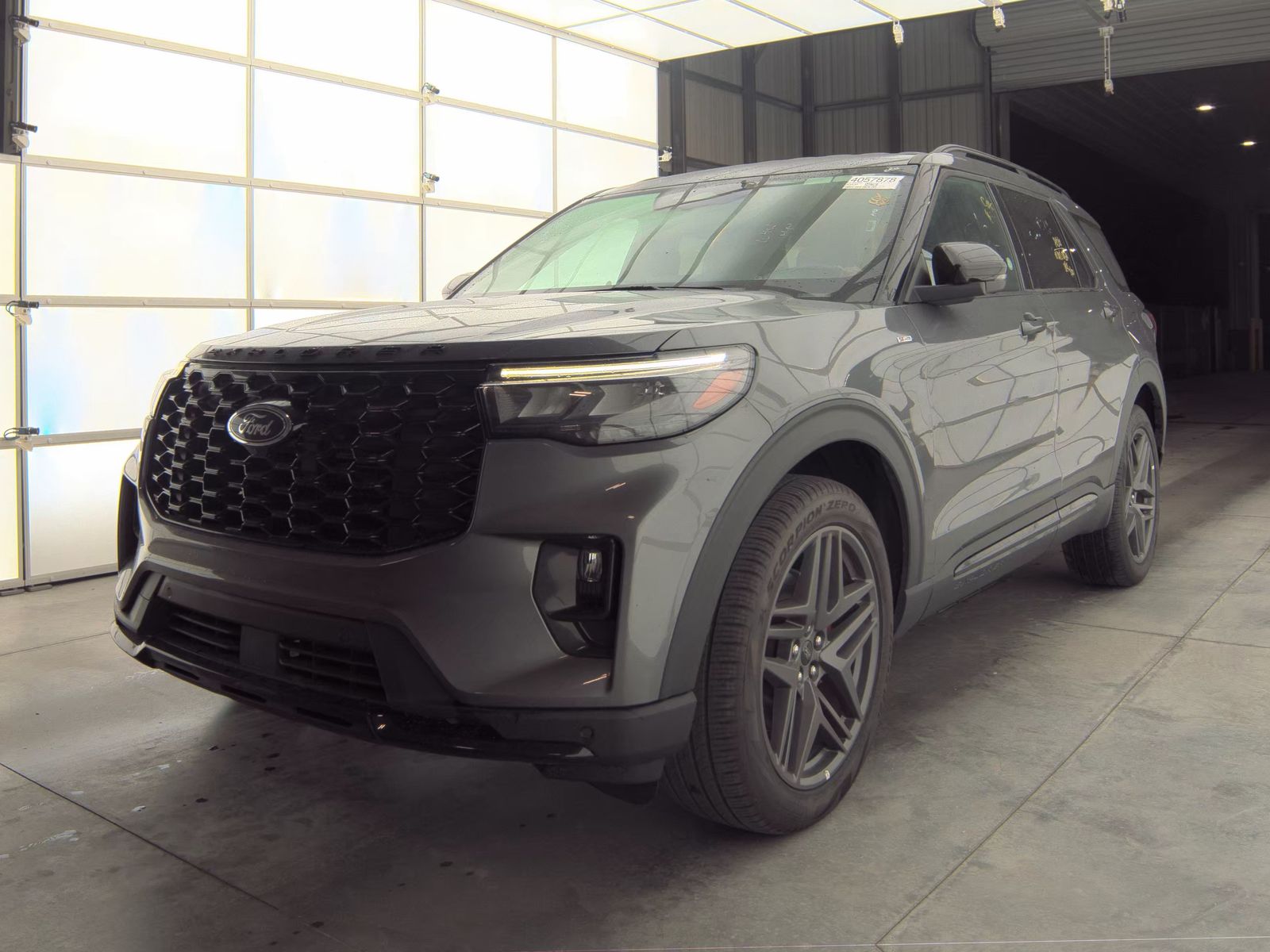 FORD EXPLORER - 1