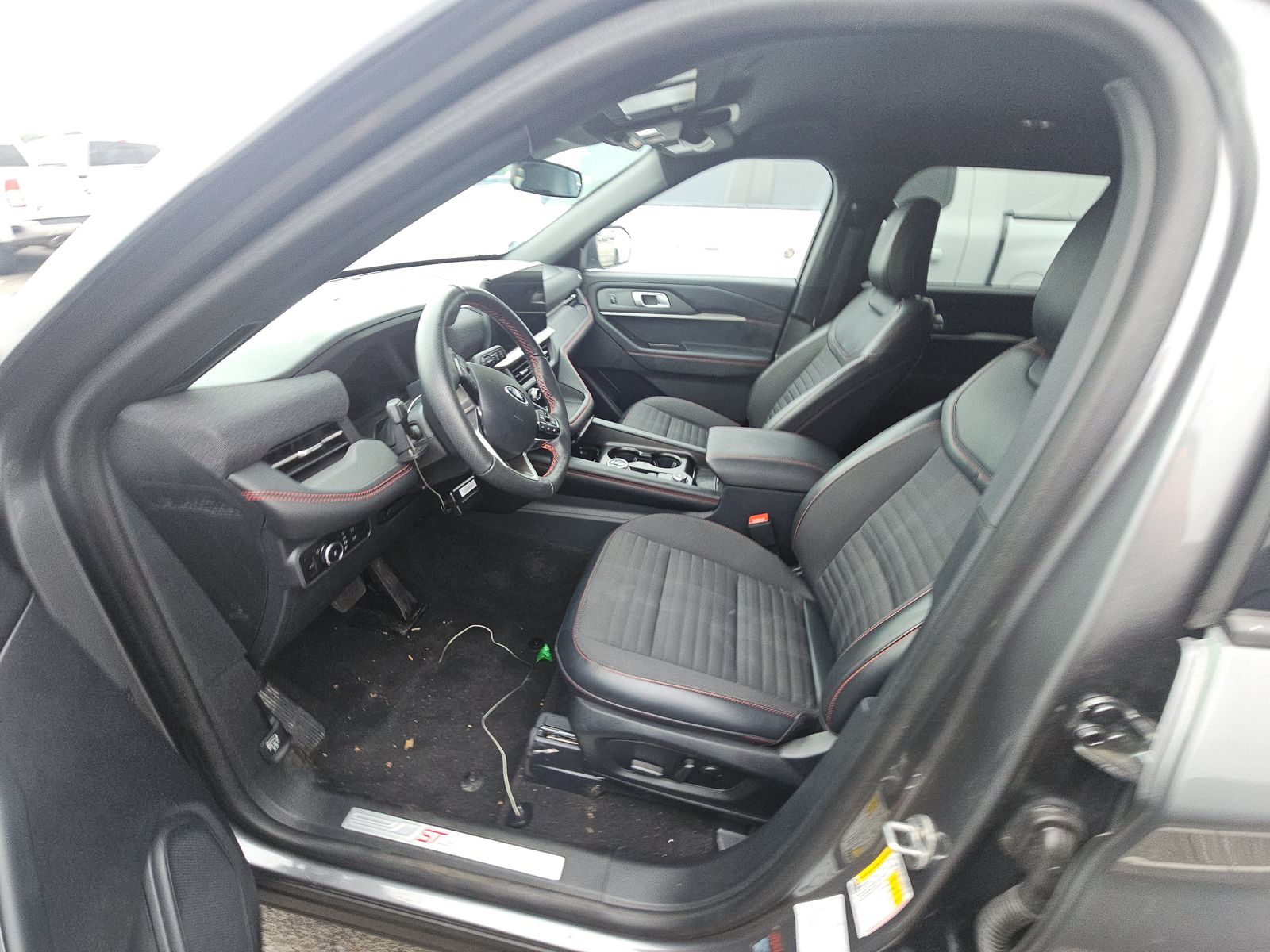 FORD EXPLORER - 8