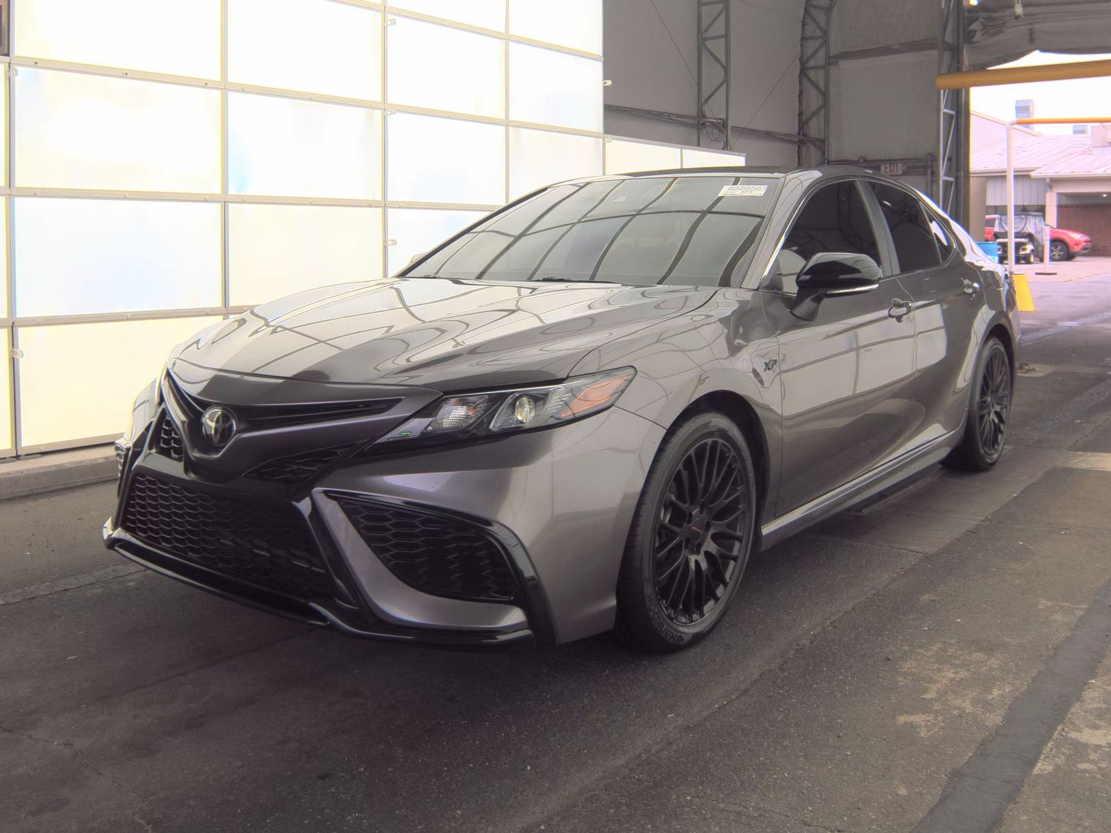 TOYOTA CAMRY - 1