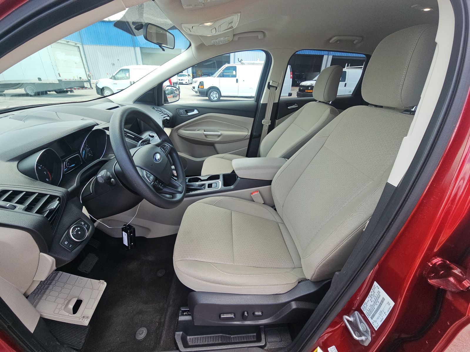 FORD ESCAPE - 8
