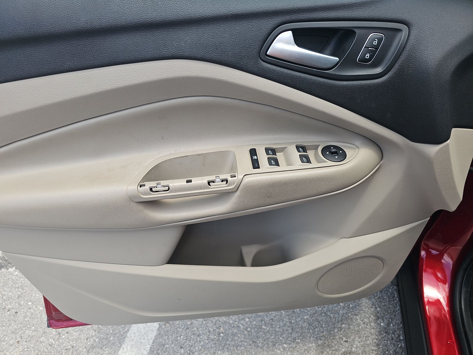 FORD ESCAPE - 10