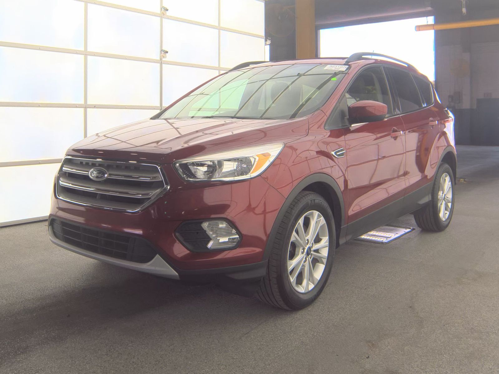 FORD ESCAPE - 1