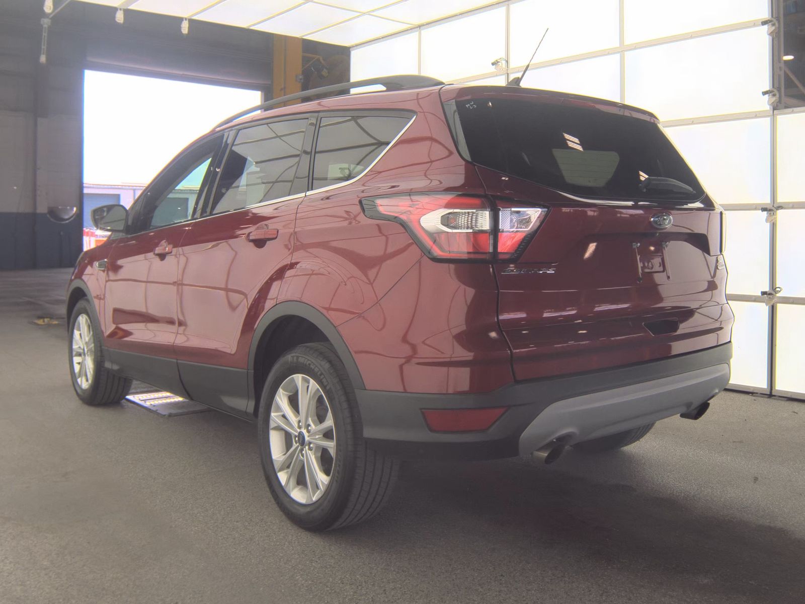 FORD ESCAPE - 7