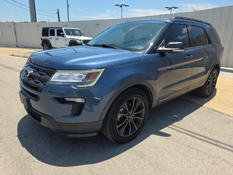 FORD EXPLORER - 1