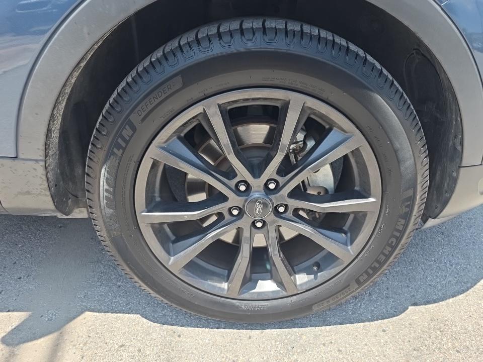 FORD EXPLORER - 10