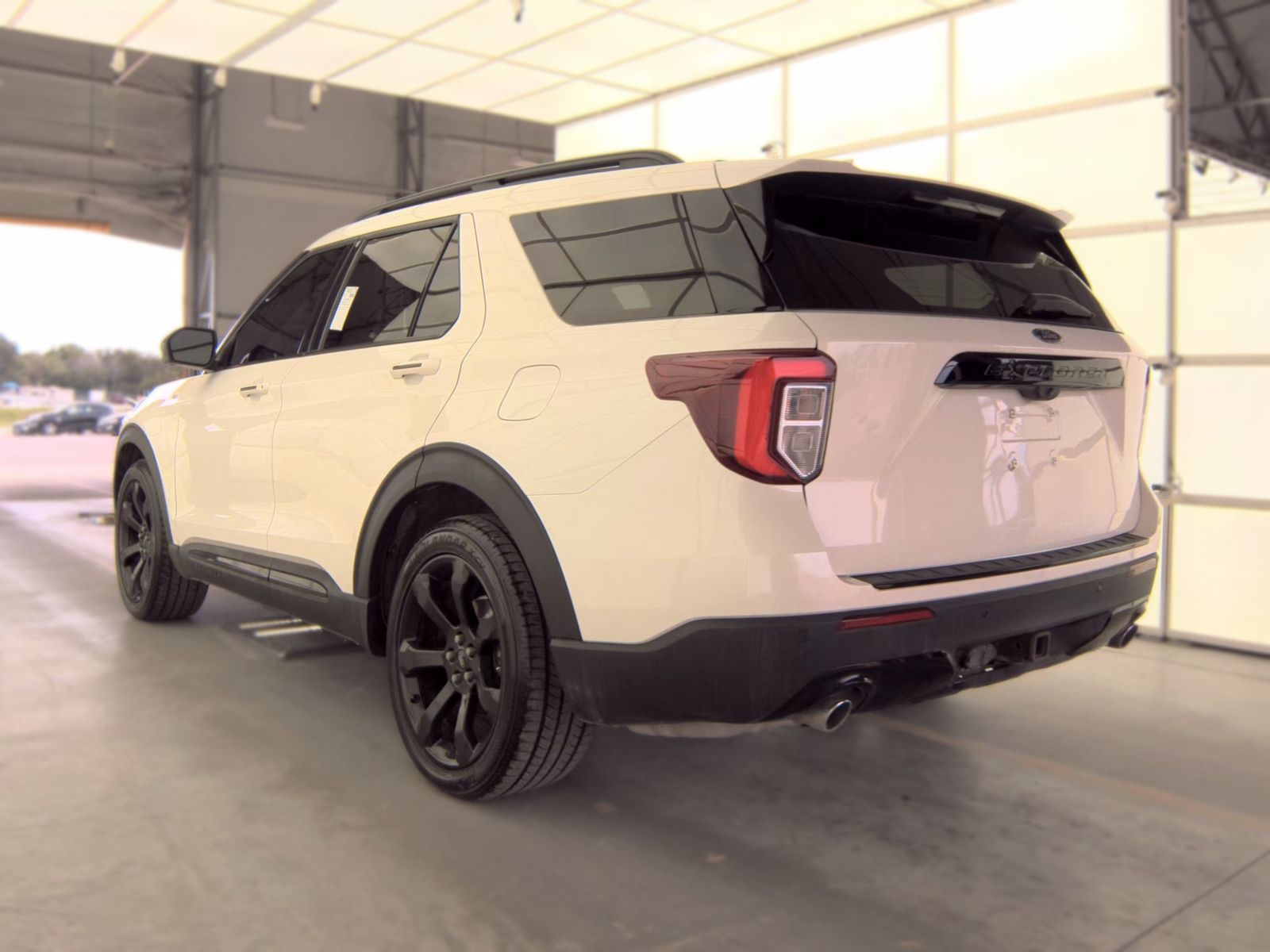 FORD EXPLORER - 9