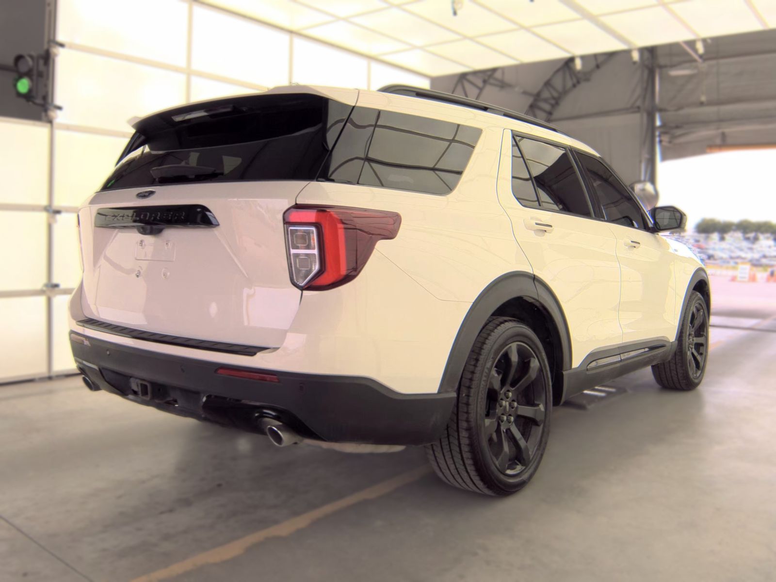 FORD EXPLORER - 6