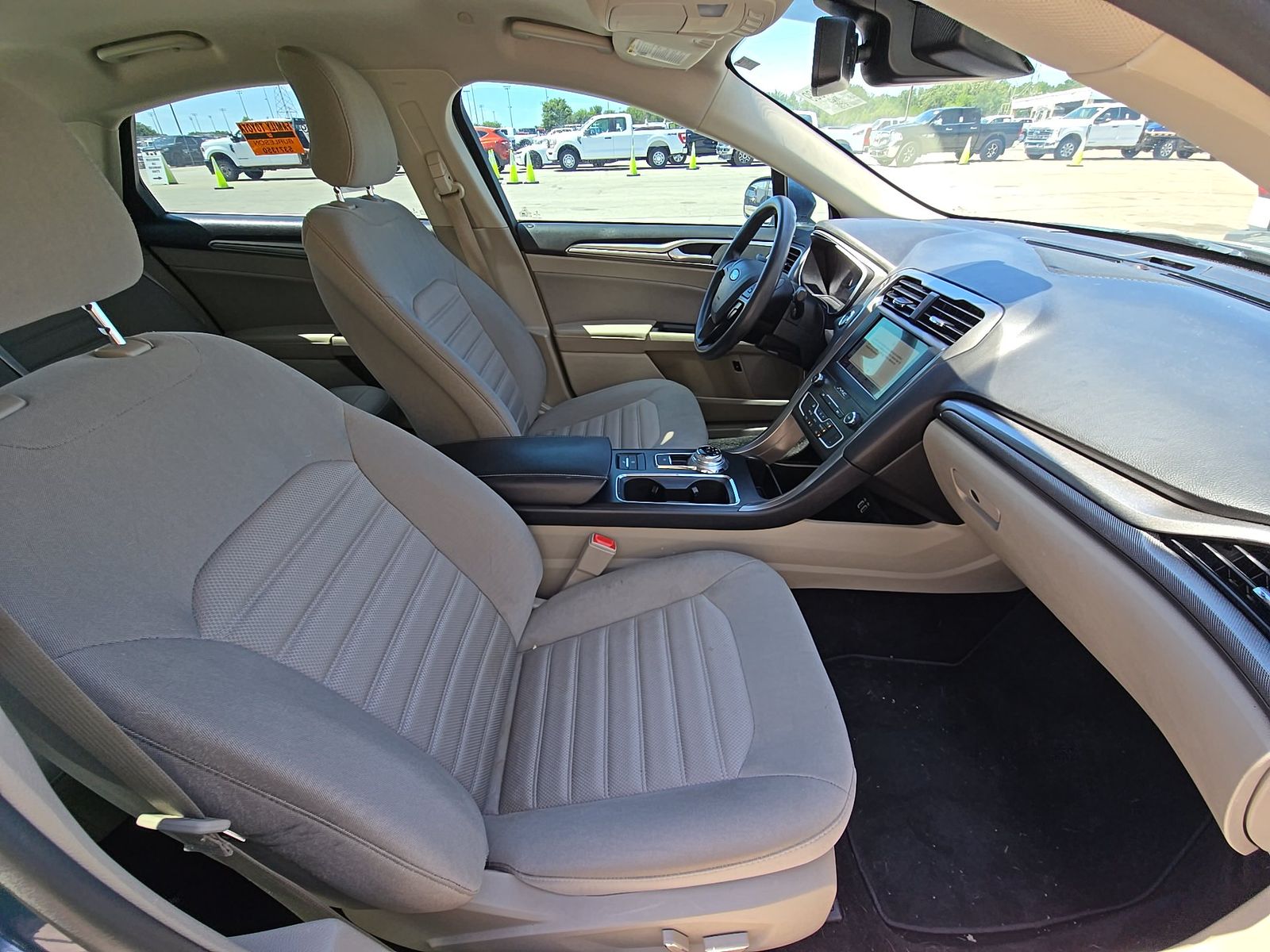 FORD FUSION - 9